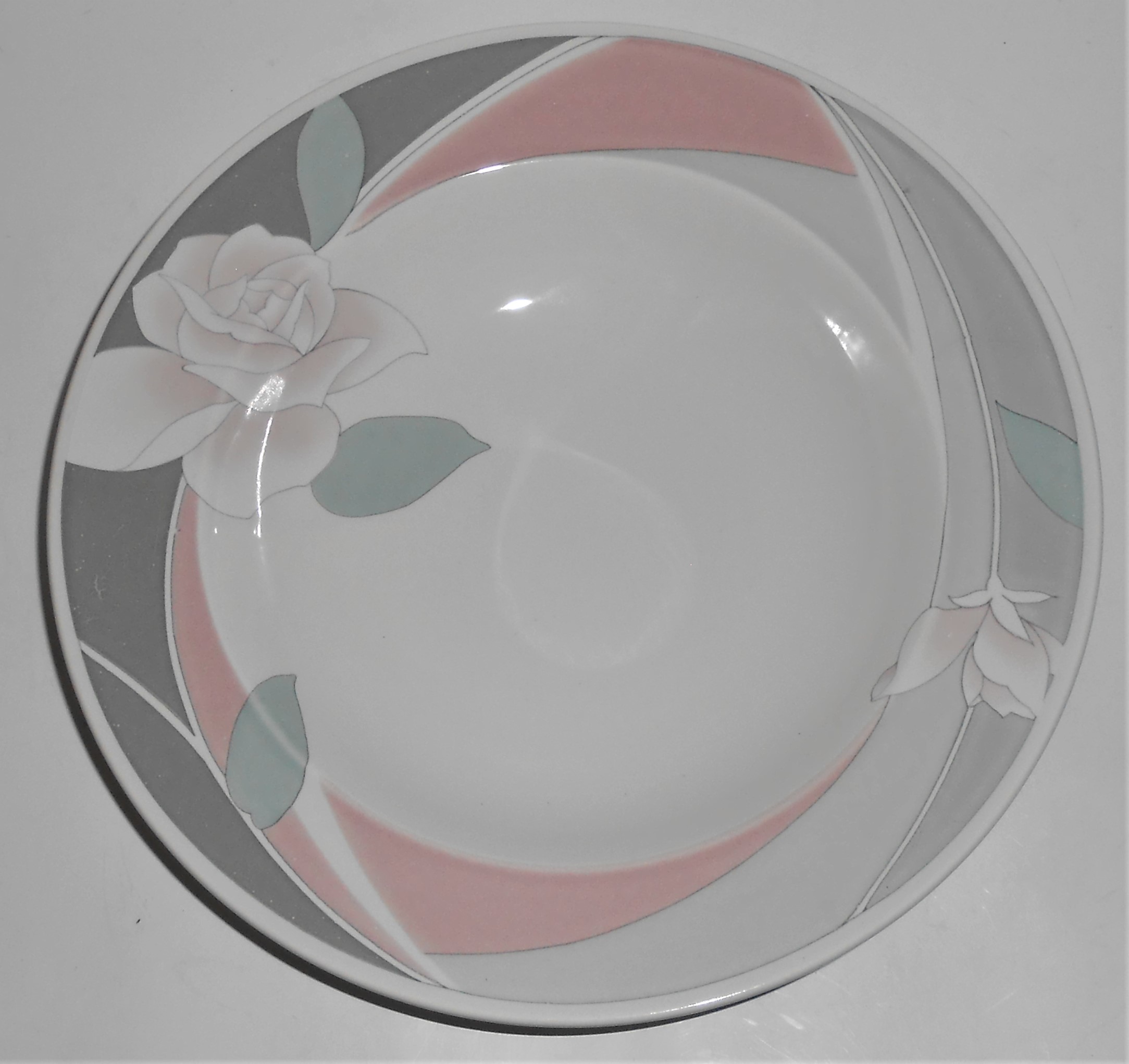 Mikasa China CAC91 Intaglio La Fleuer Rimmed Soup Bowl
