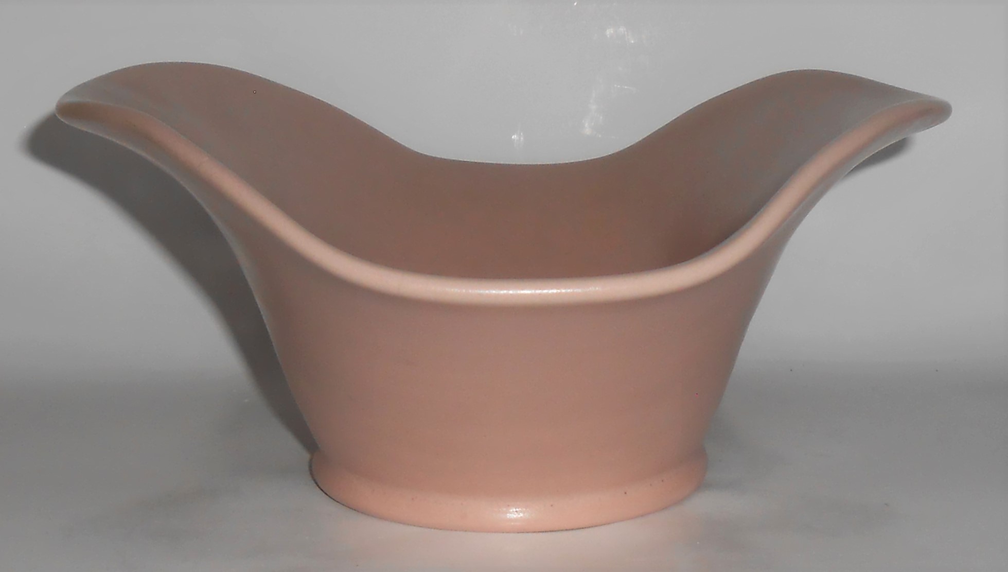 Early Camark Pottery Matte Pink #878 Art Bowl