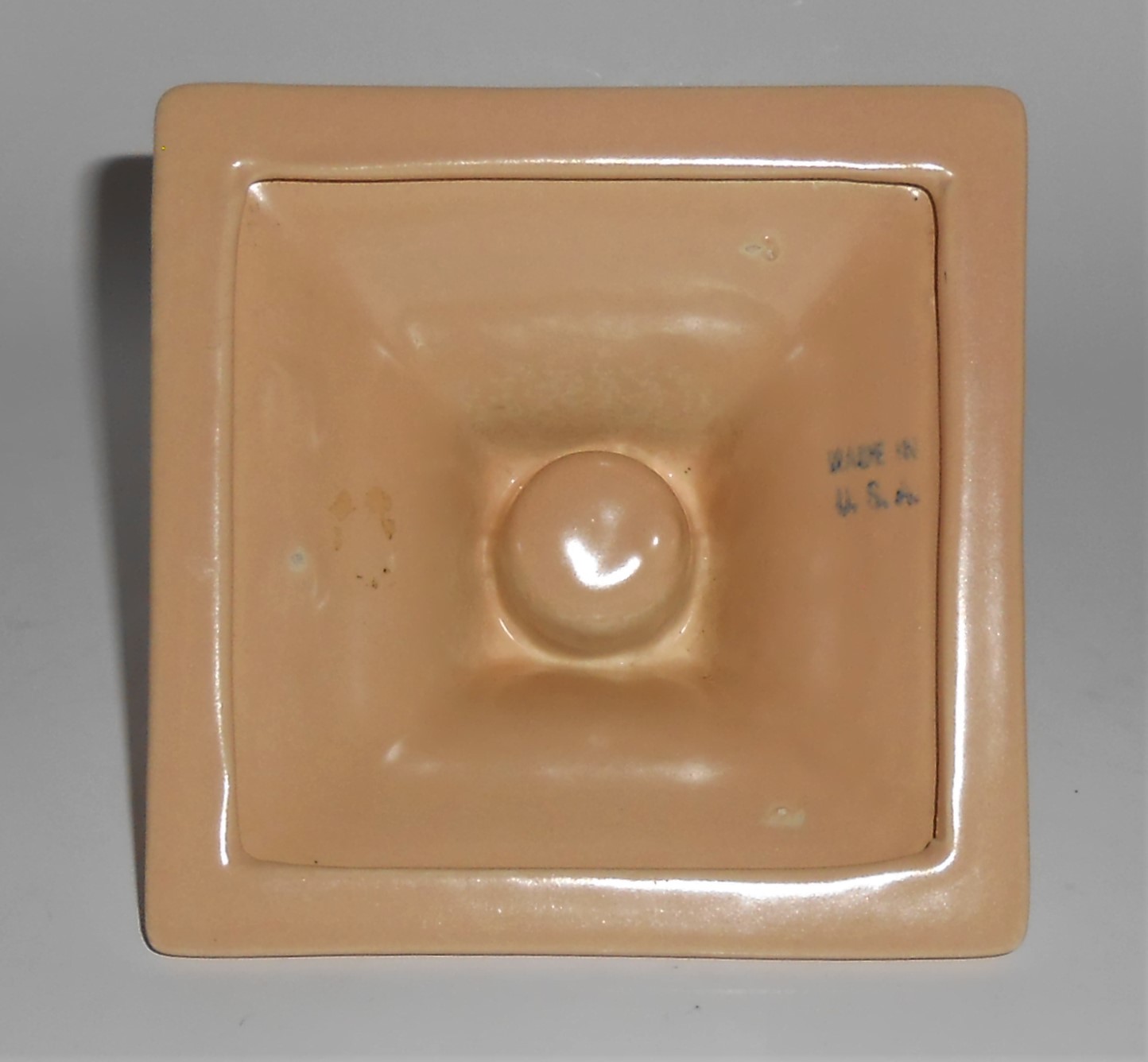 Catalina Pottery Capistrano Art Ware Satin Coral Candle