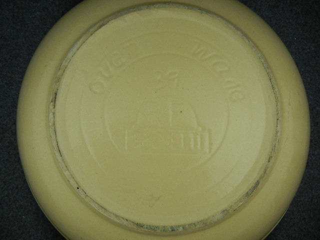 Watt Pottery Apple Spaghetti bowl #39