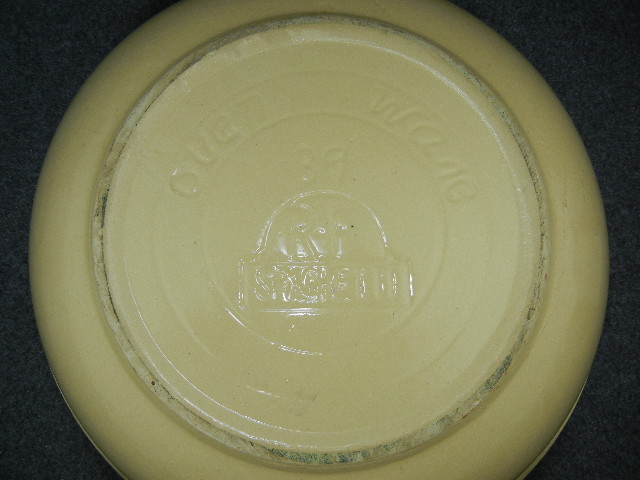 Watt Pottery Apple Spaghetti bowl #39