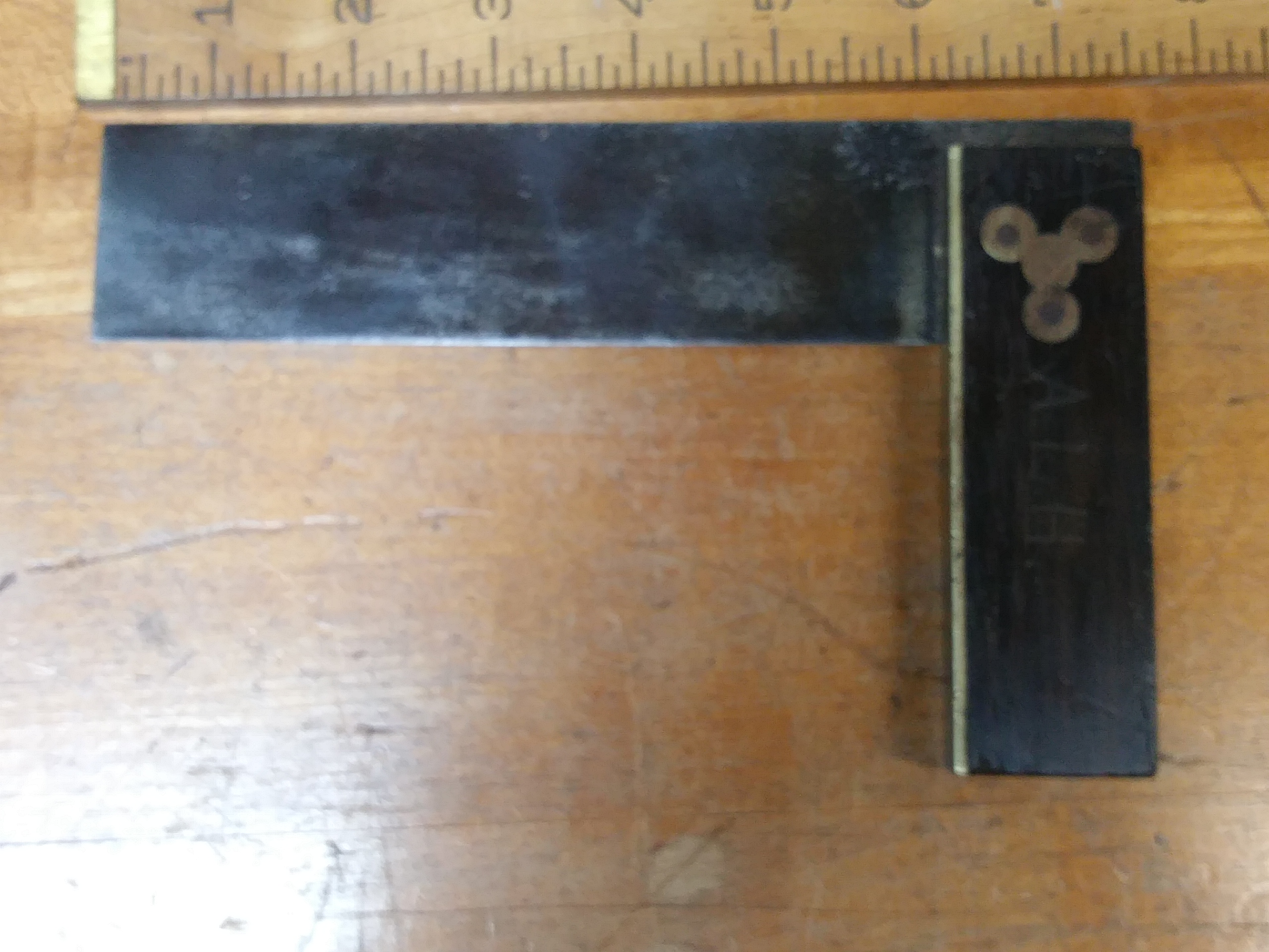 Stanley Square Rosewood/Brass