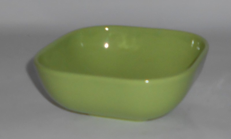 VINTAGE Franciscan Pottery Tiempo Sprout Light Green Fruit Bowl