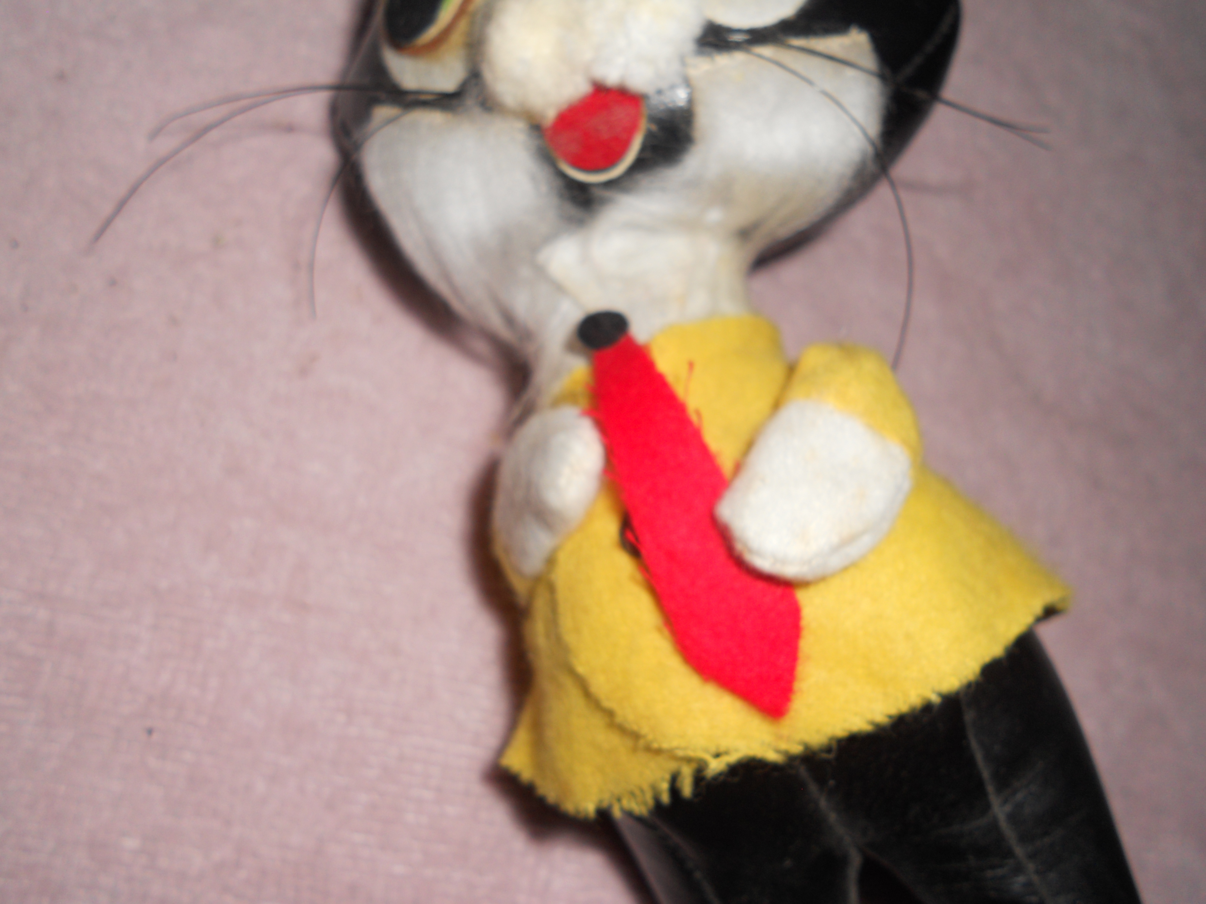Vintage Vinyl Stuffed Cat 1950s to 1960s