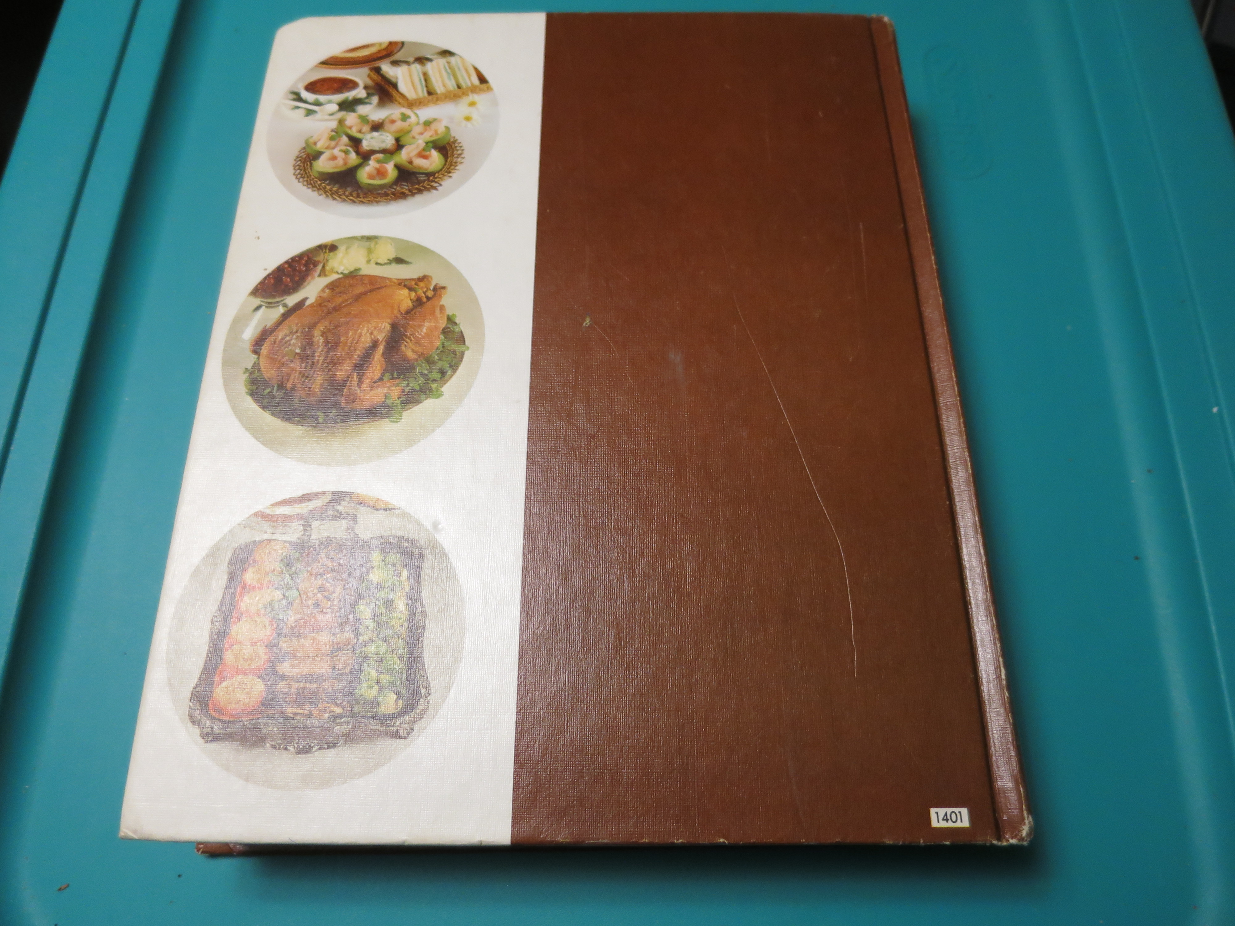 The New World Encyclopedia of Cooking 1975