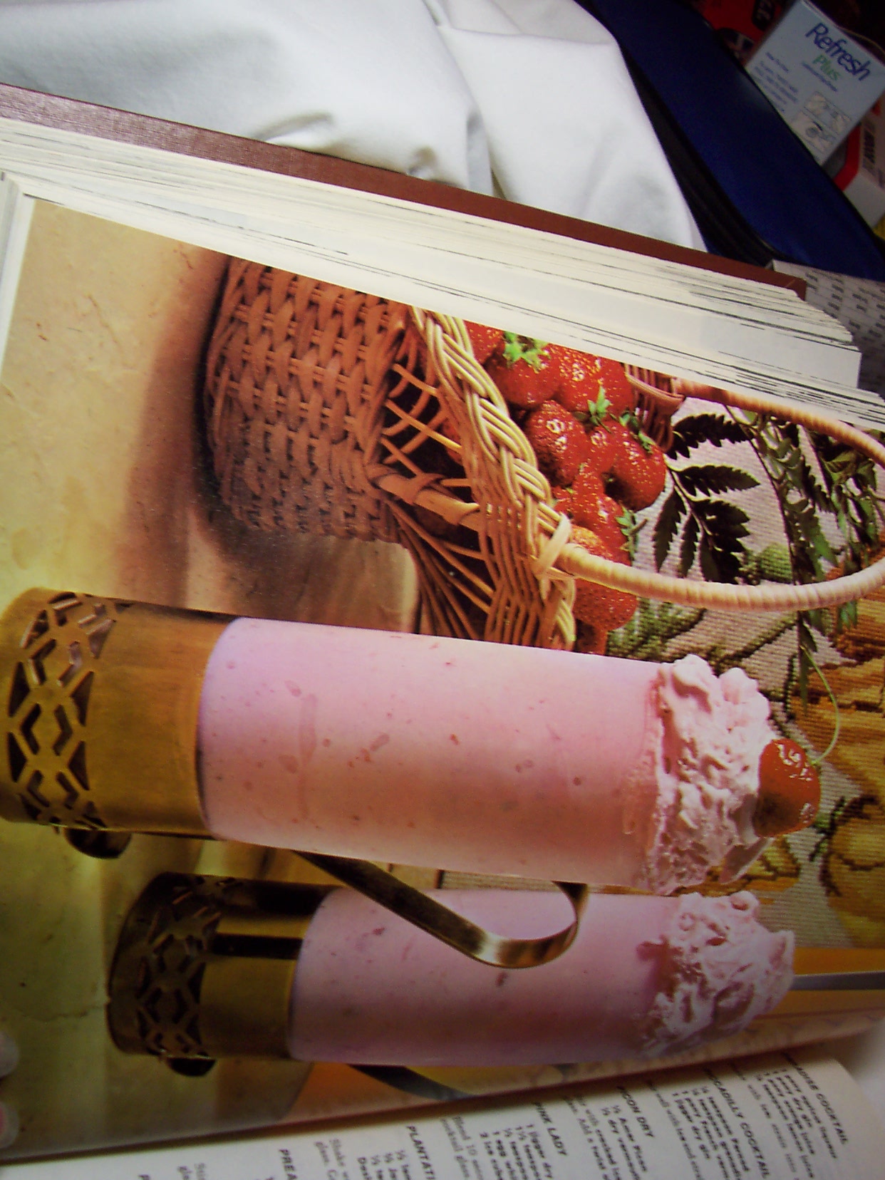 The New World Encyclopedia of Cooking 1975