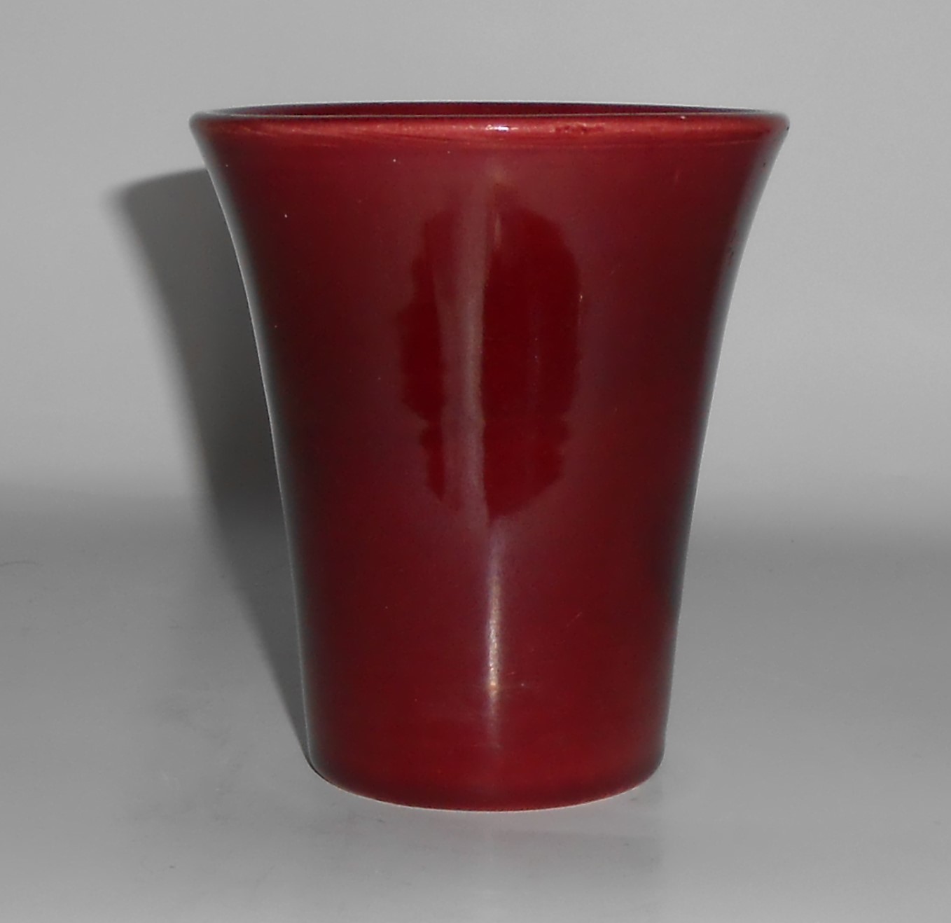 Bauer Pottery La Linda Gloss Burgundy Tumbler
