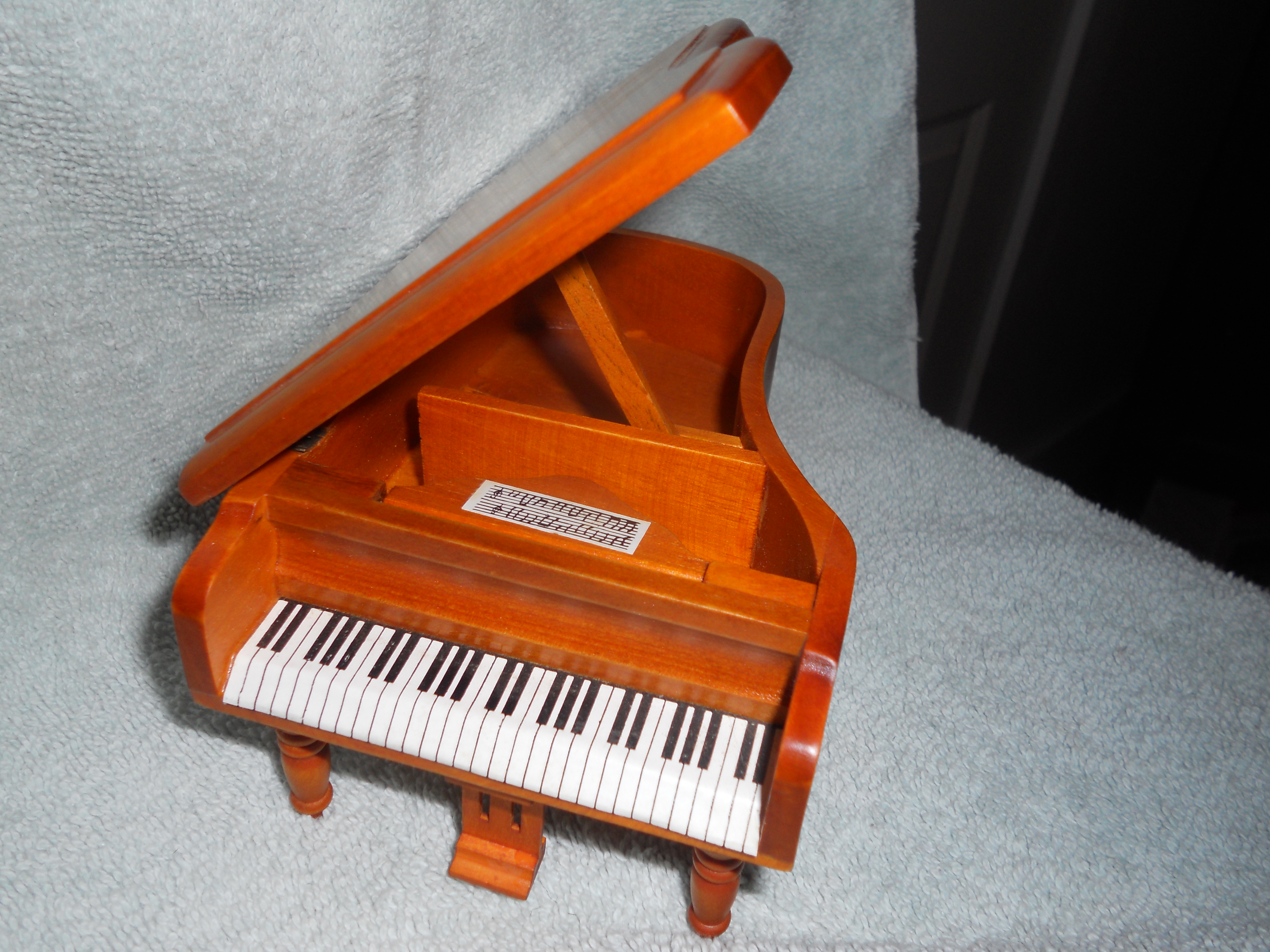 Doll House wood grand piano
