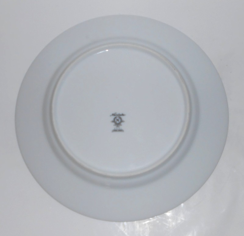 Noritake Porcelain China 2551 Spring Garden w/Platinum Dinner Plate
