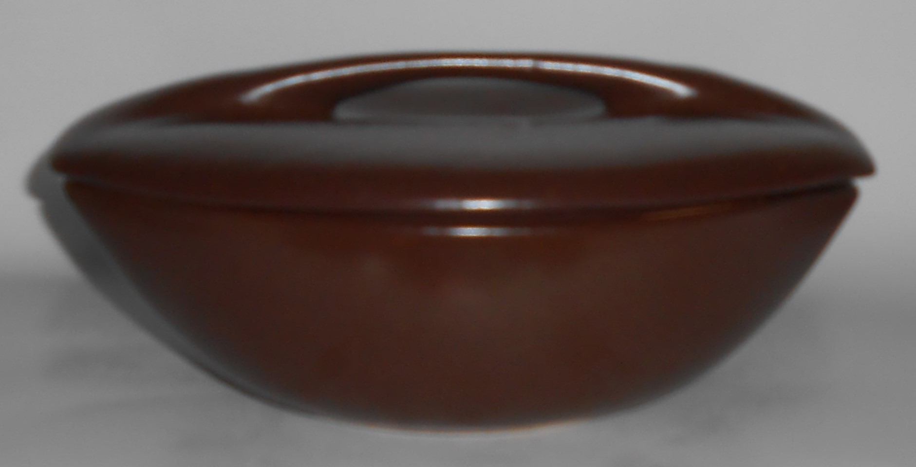 Roseville Pottery Raymor Autumn Brown 2 Quart Casserole