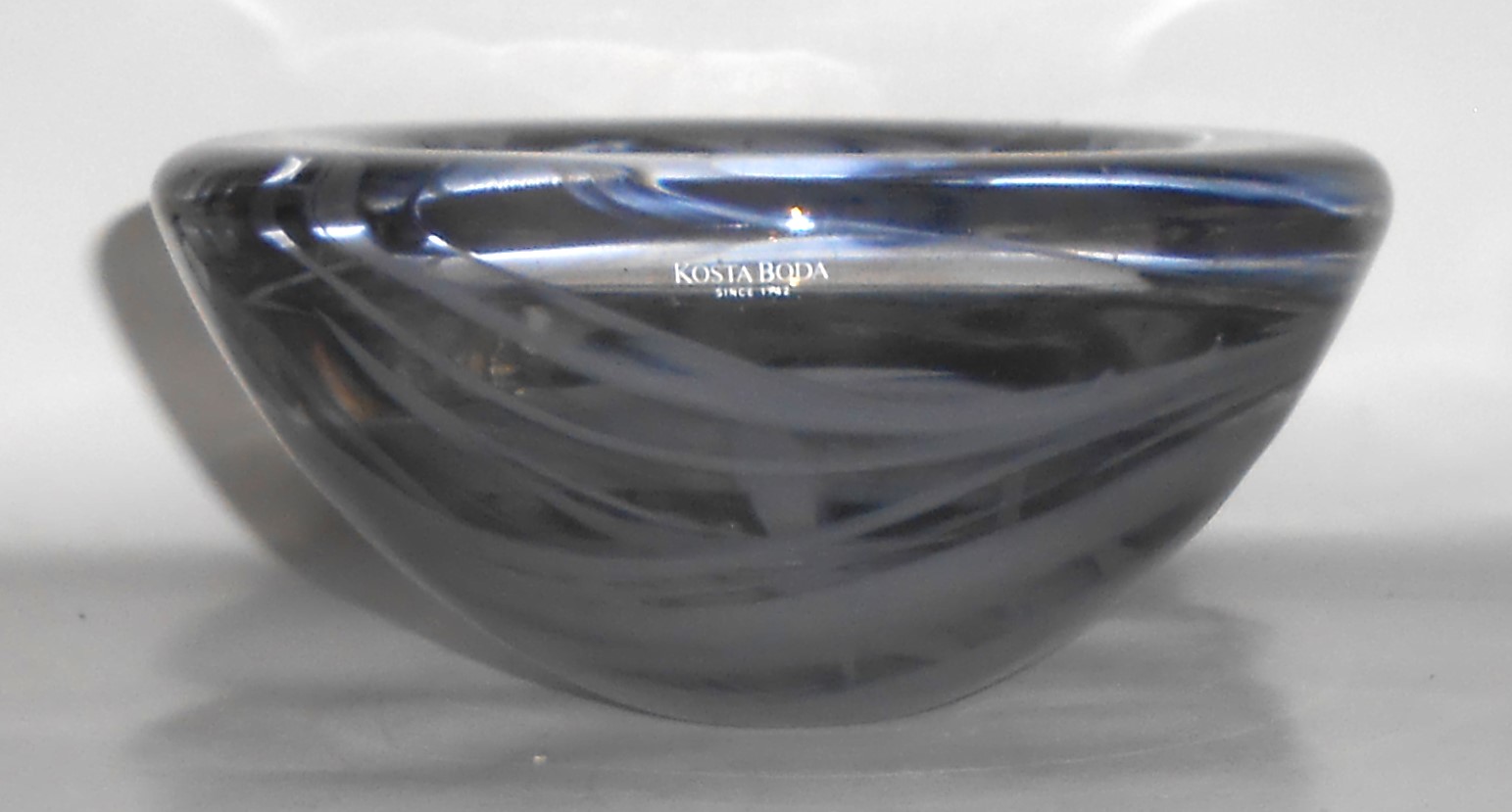 Kosta Boda Art Glass Lavender Swirl LARGE Atoll w/Stick