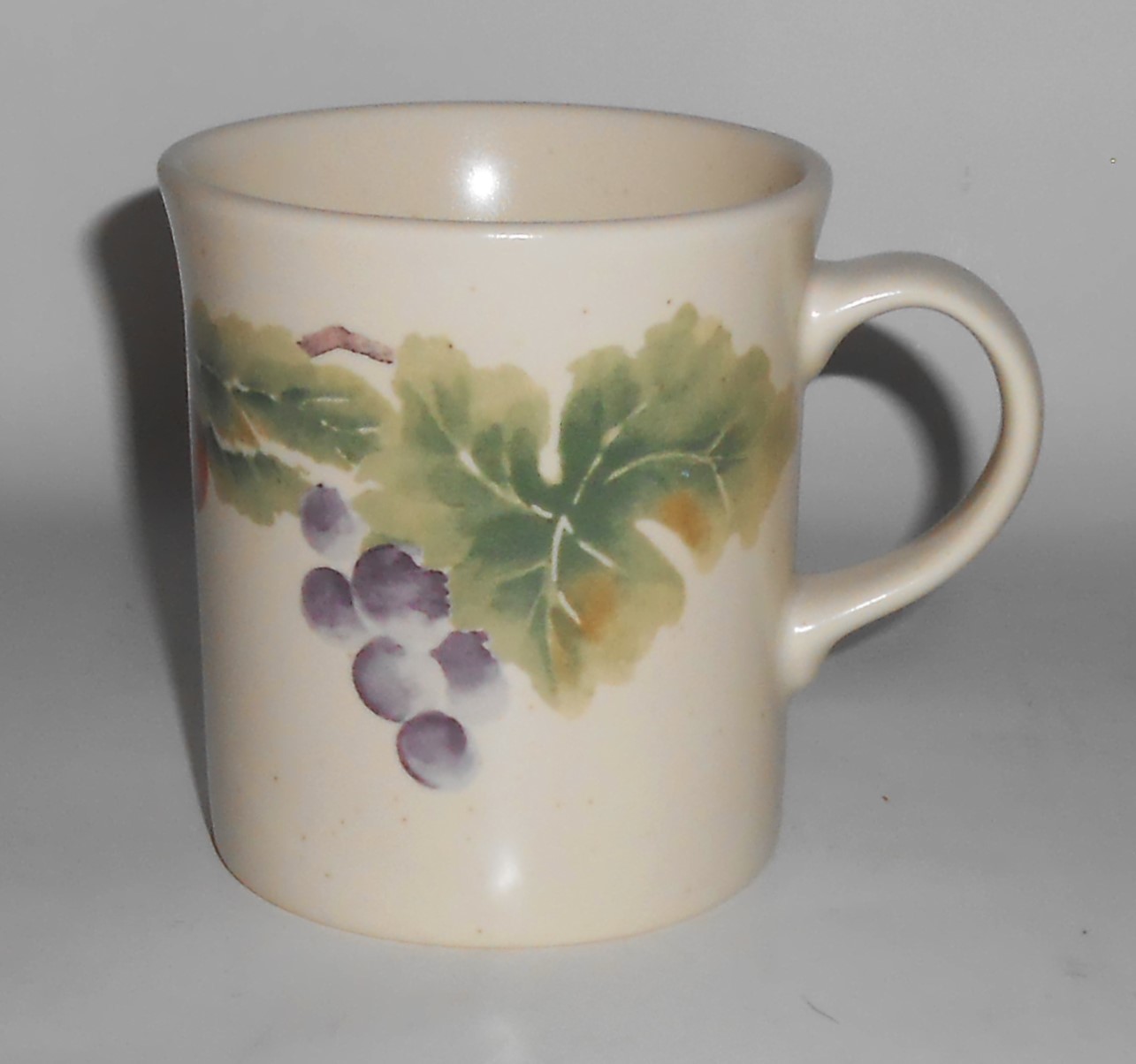 Pfaltzgraff Pottery Jamberry Jumbo Mug