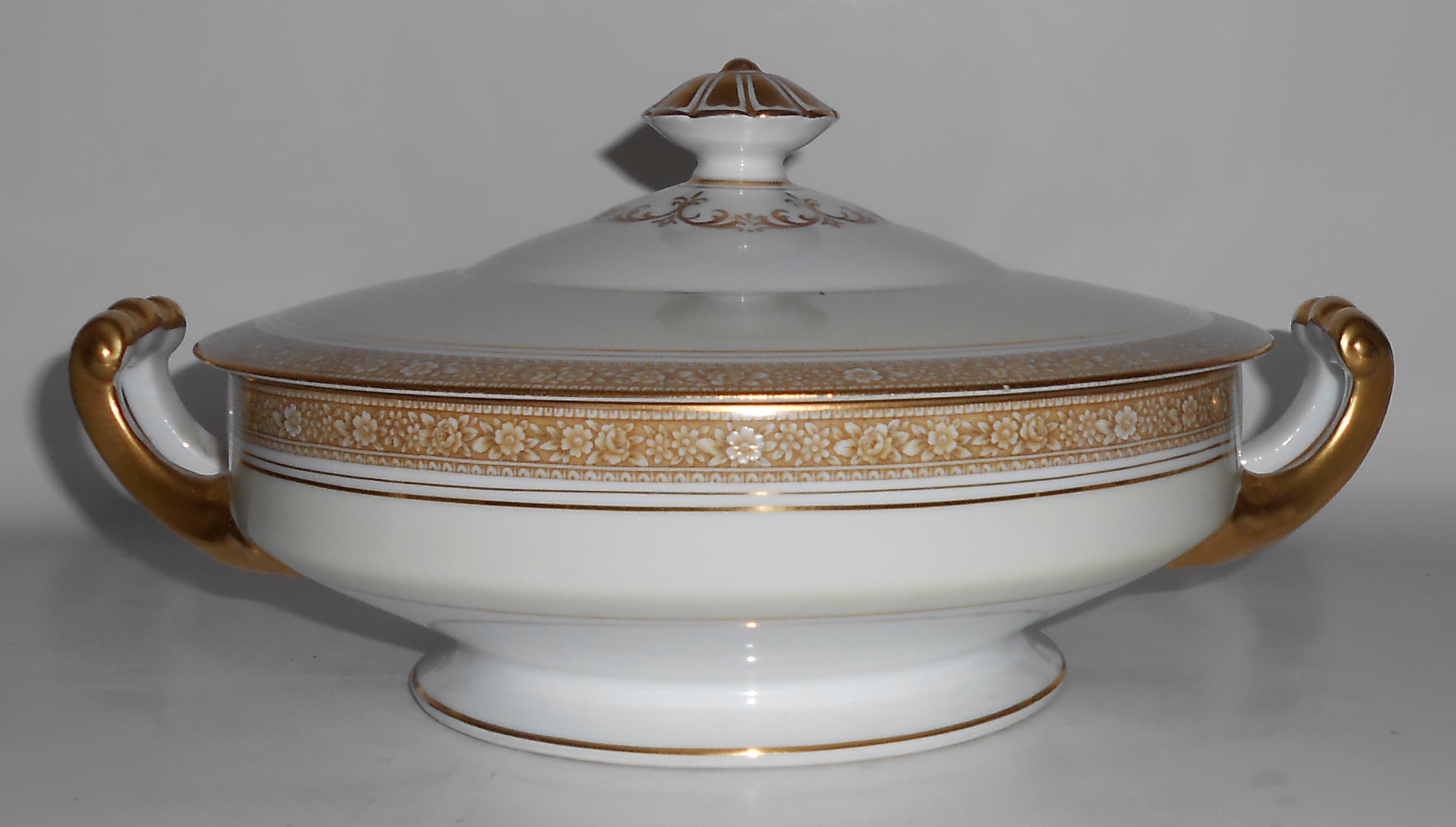 Noritake China Porcelain 673 Nerrisa Covered Vegetable
