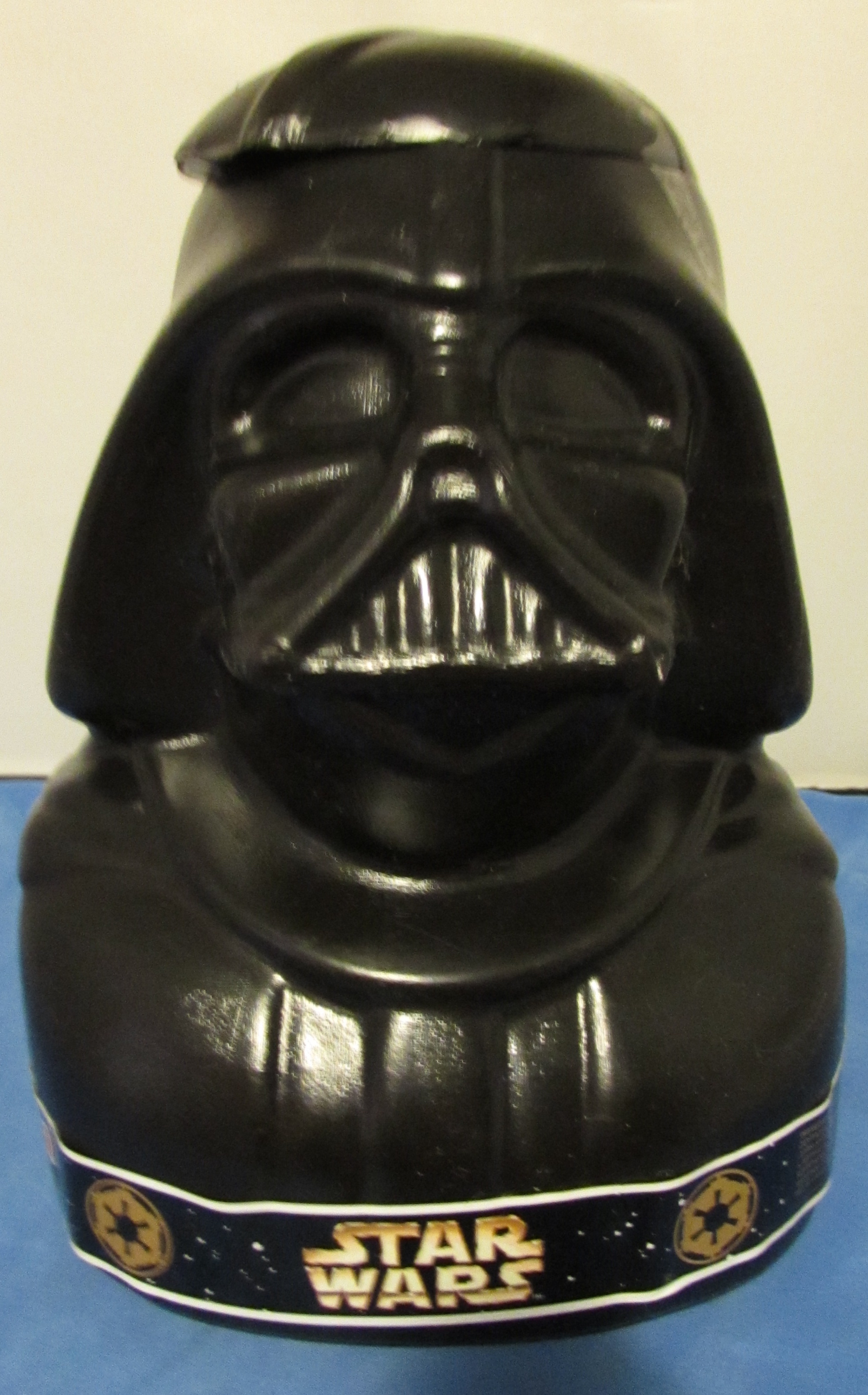 Darth Vader Bazooka Bubble Gum Plastic Container