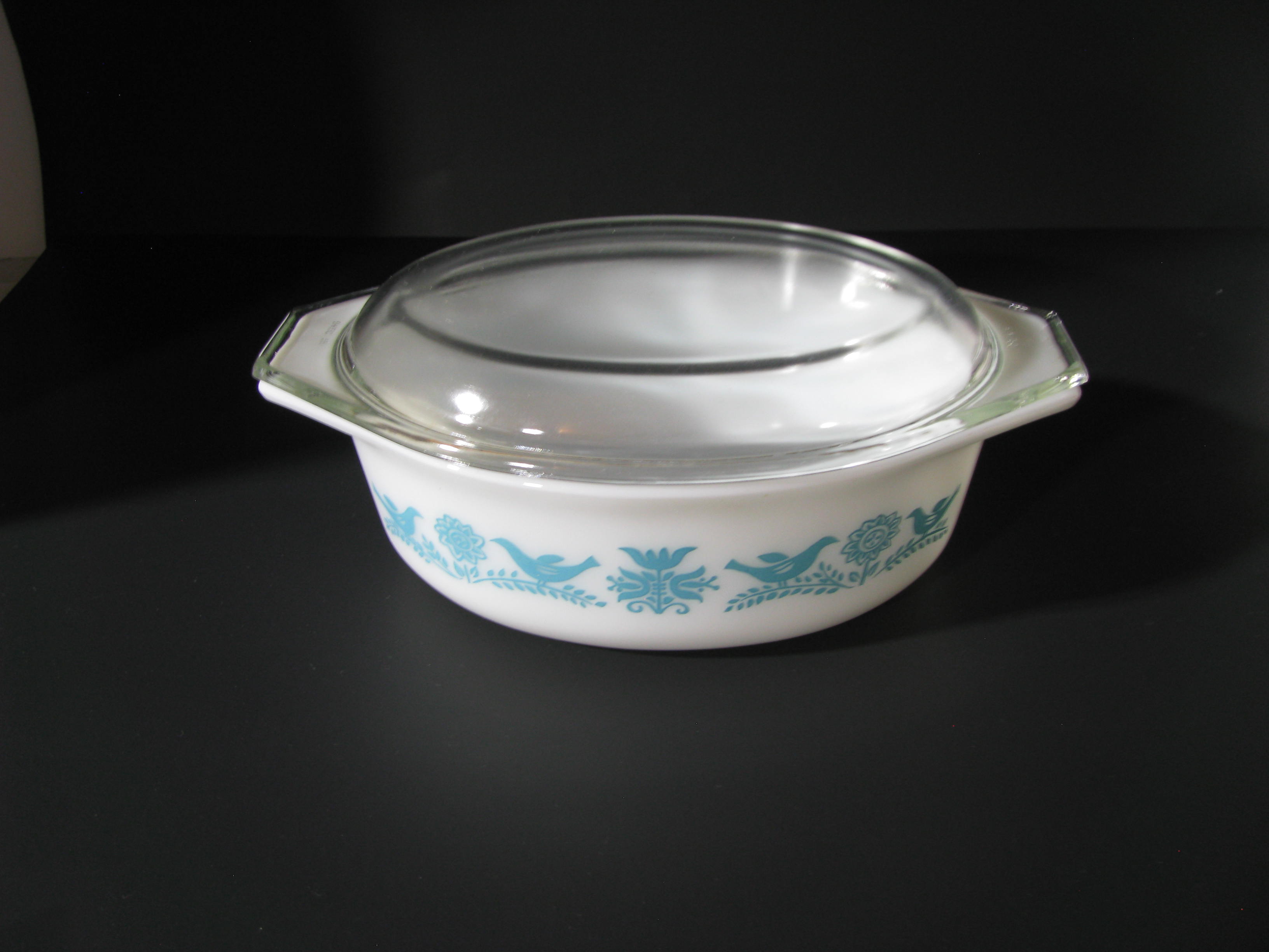 Vintage Pyrex Promo Bluebird 043 1.5qt Casserole Dish