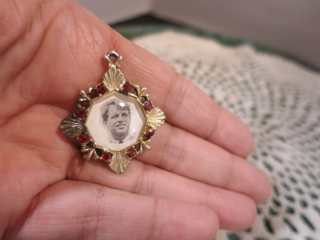 Martin Luther King Robert Kennedy Rhinestone Memoriam Pendant