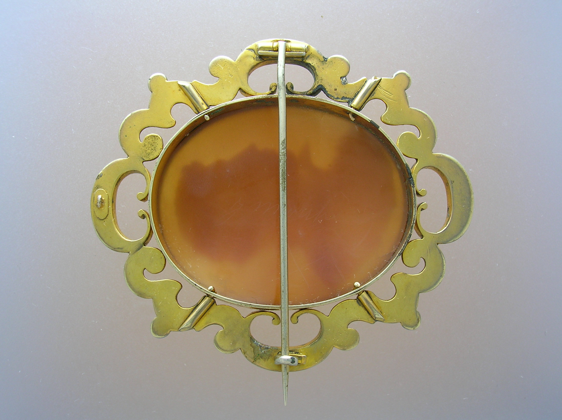 Antique Pinchbeck Gold ornate Cameo Lord Byron