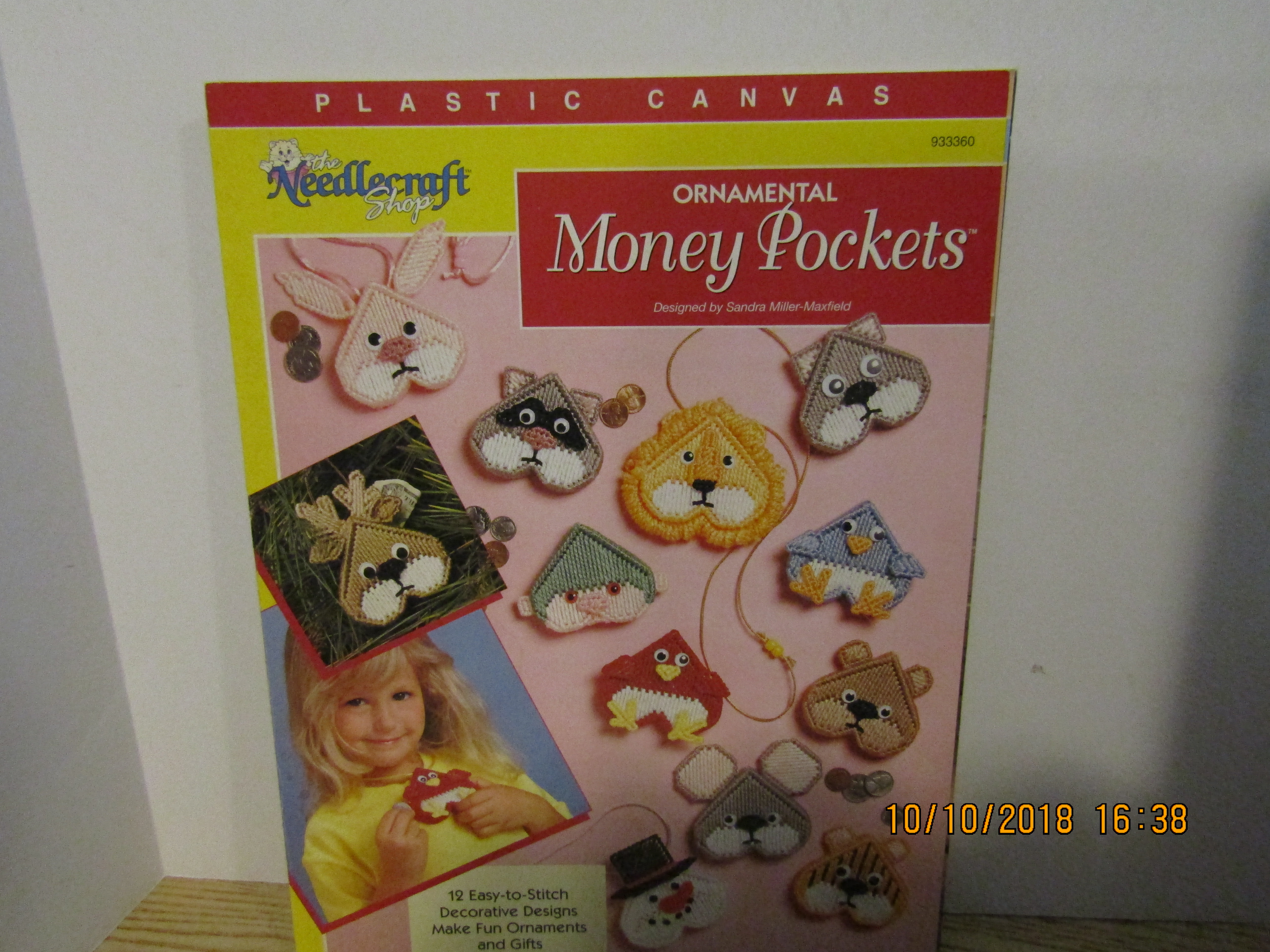 Needlecraft Shop Plastic Canvas Money Pockets #933360