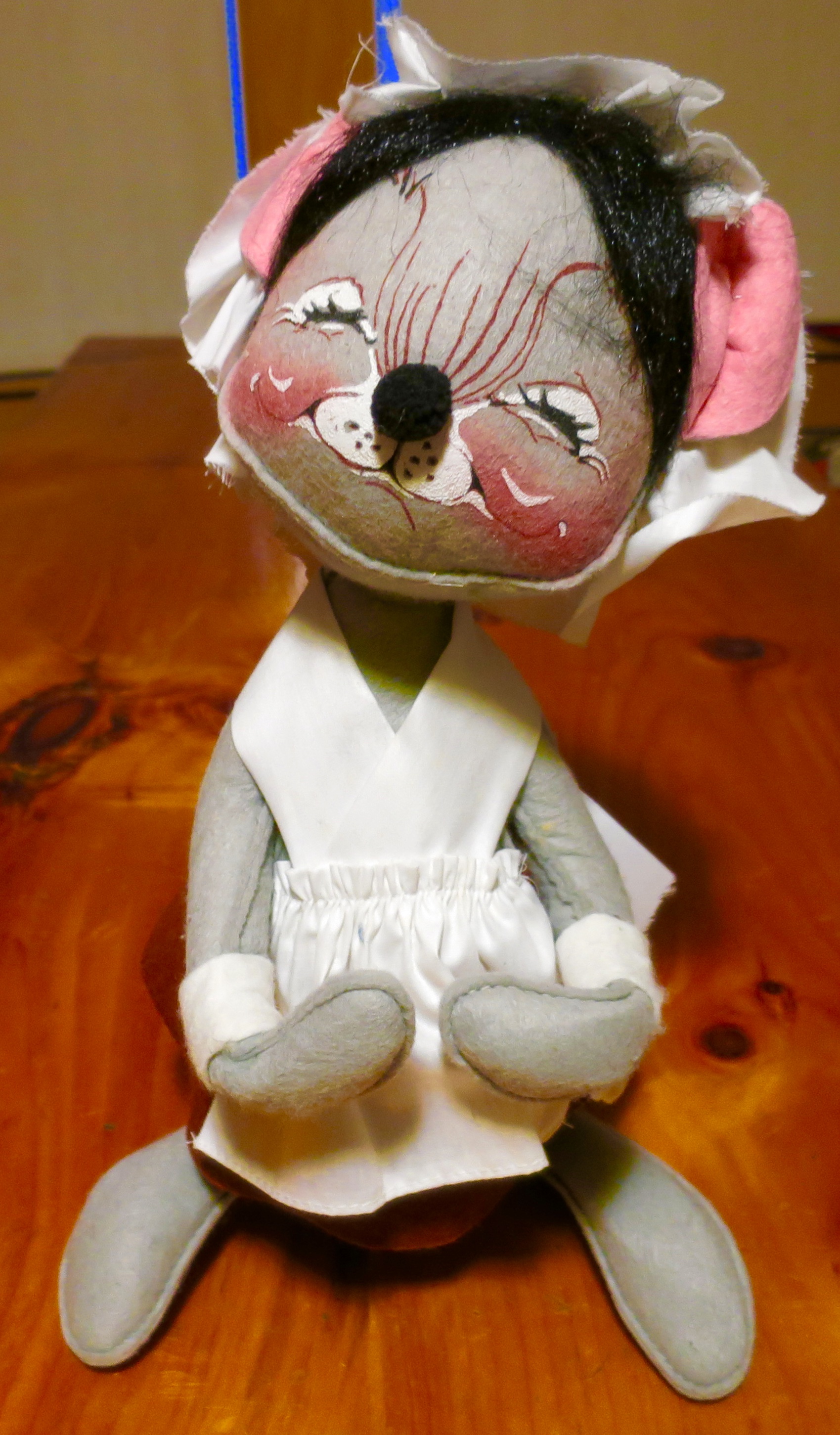 Annalee Large Pilgrim Mouse Girl 15 inch 1964 1981