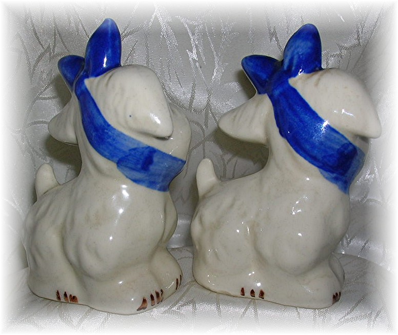 2  Identical Doggie SHAWNEE Shakers