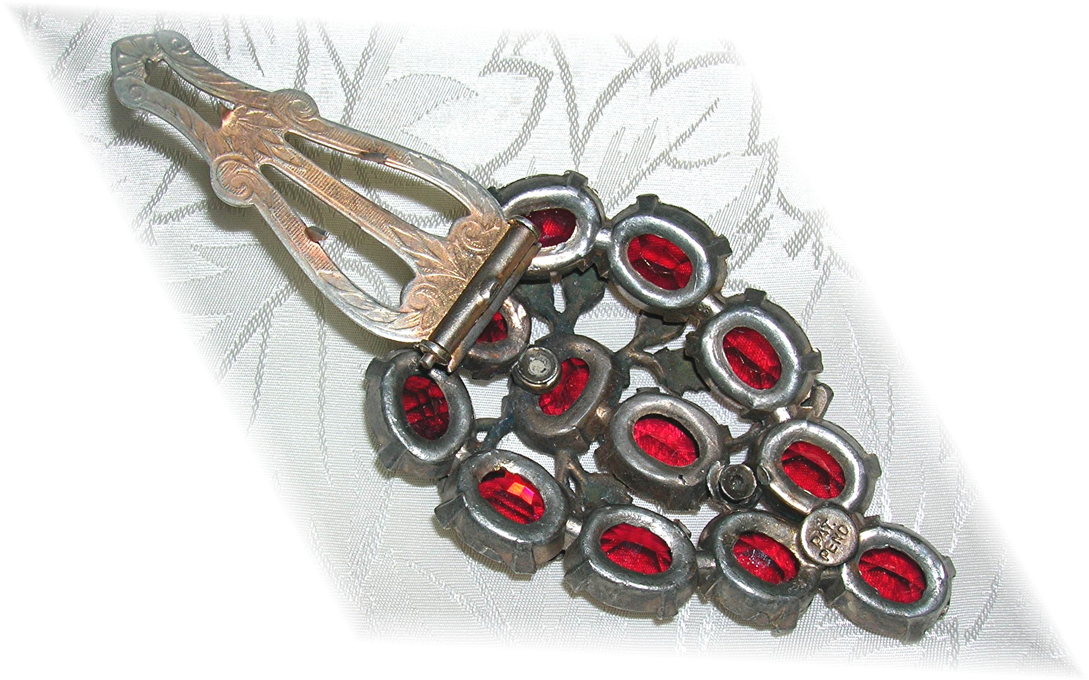 Dress Clip Ruby Crystals Silver Leaves 40s USA