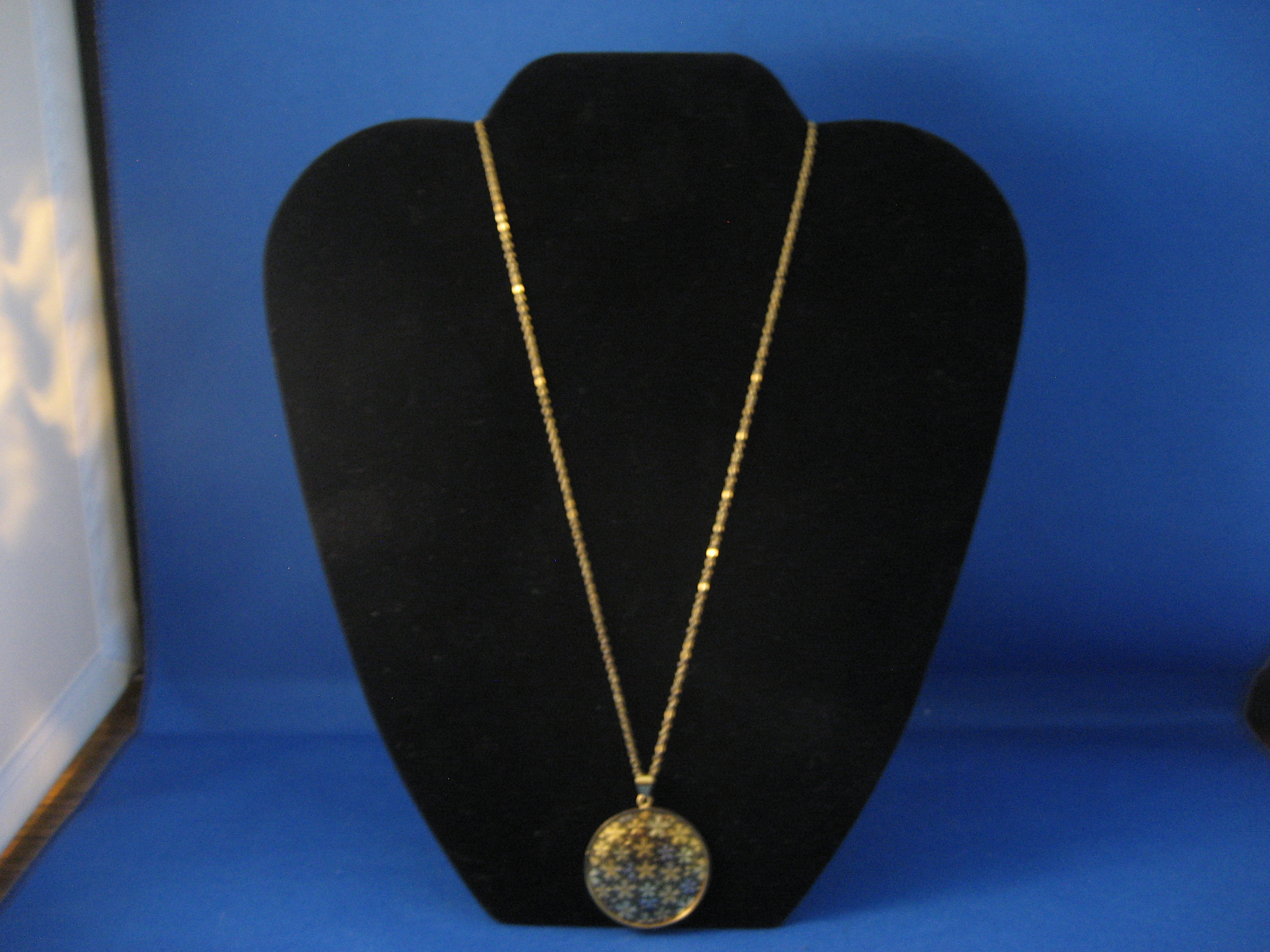Amita Pendant