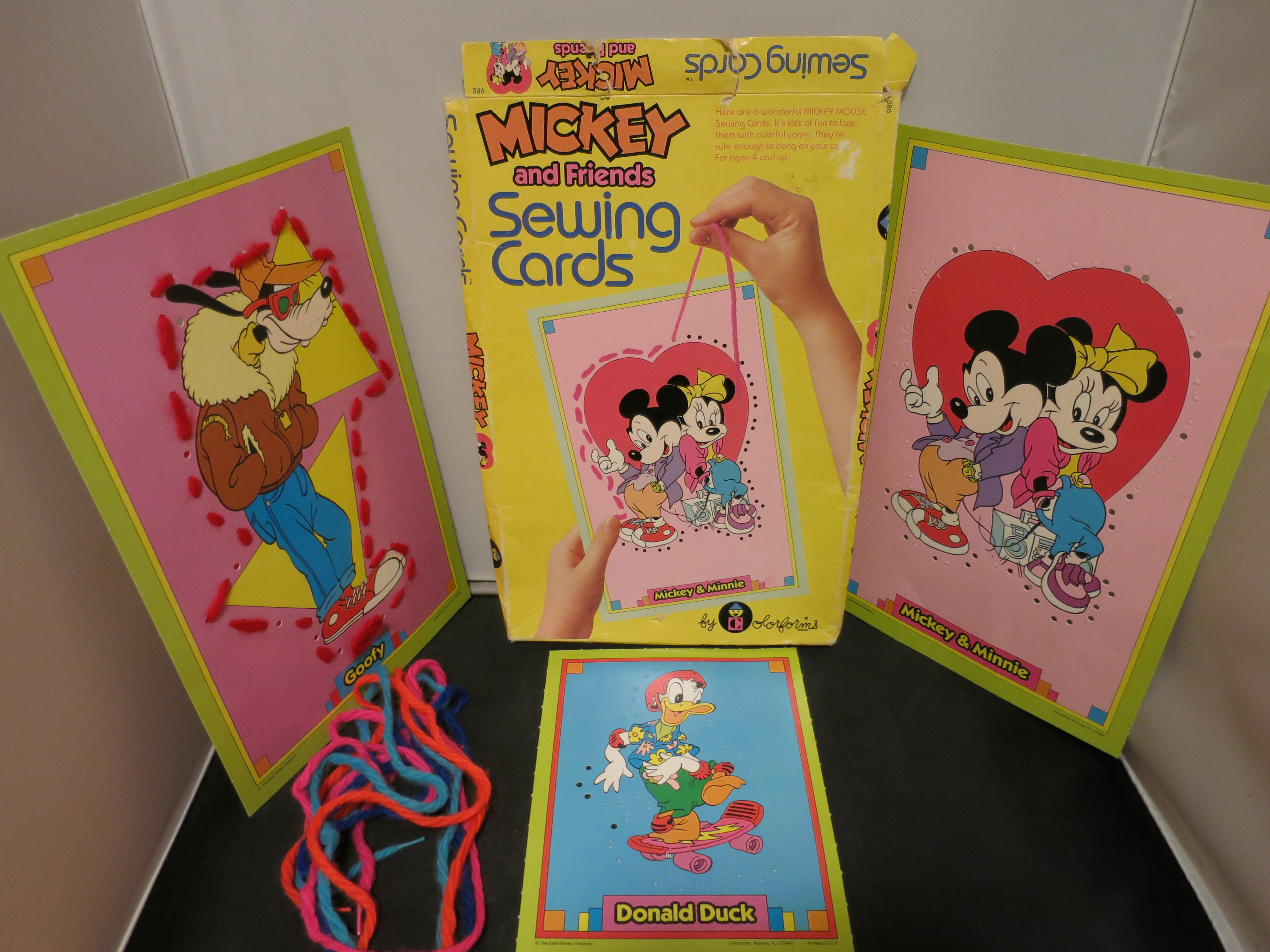 Disney Mickey and Friends Sewing Cards Colorforms 982