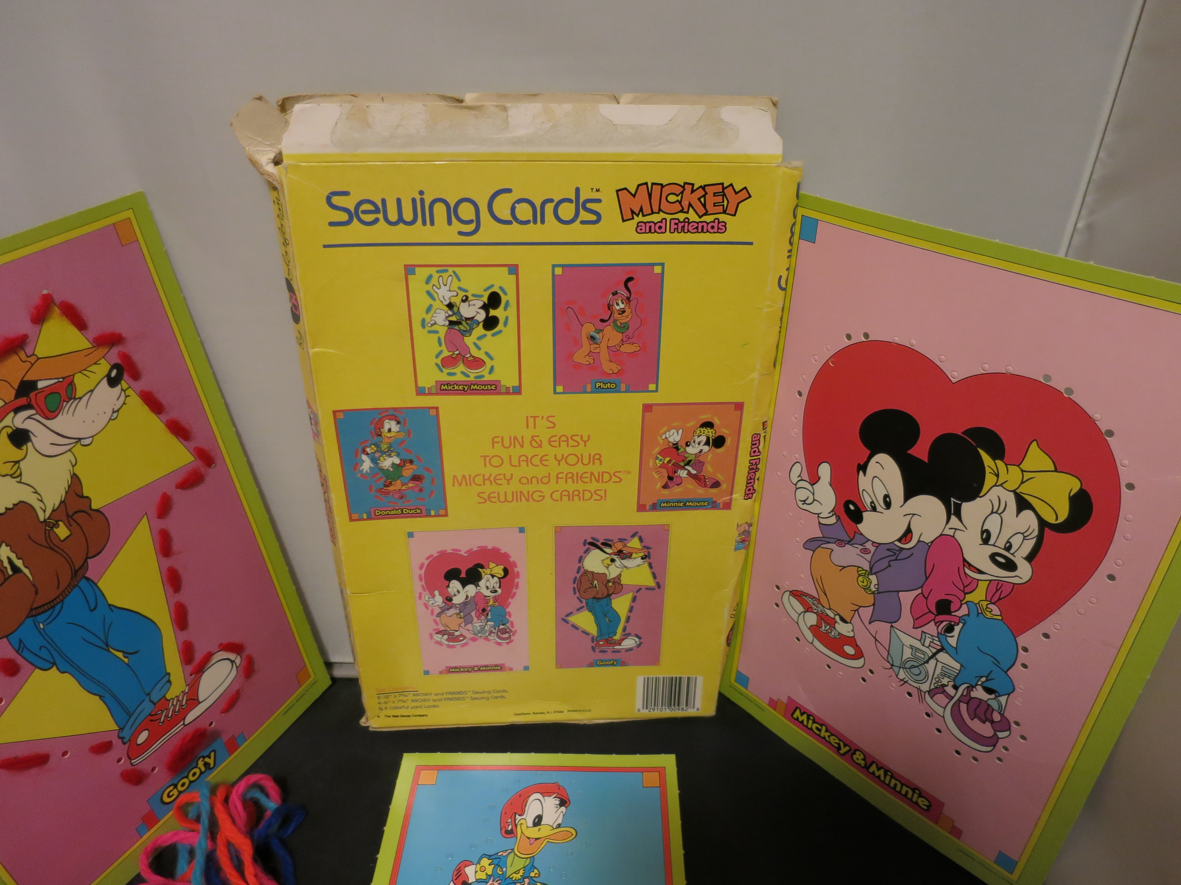 Disney Mickey and Friends Sewing Cards Colorforms 982