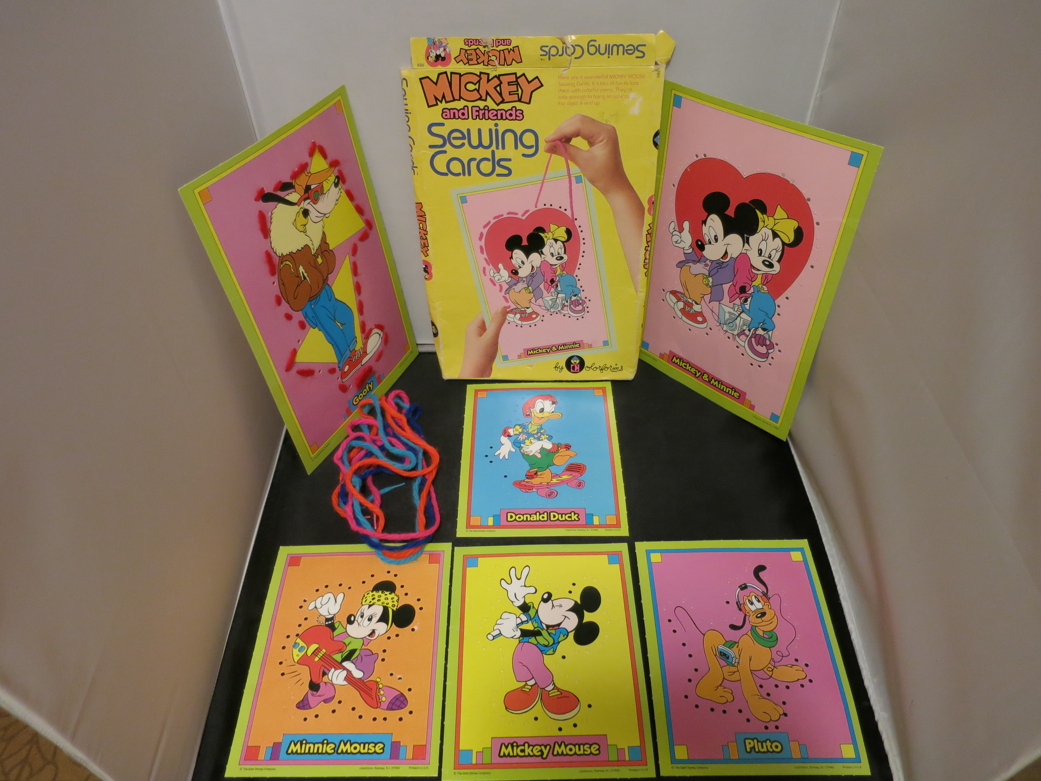 Disney Mickey and Friends Sewing Cards Colorforms 982