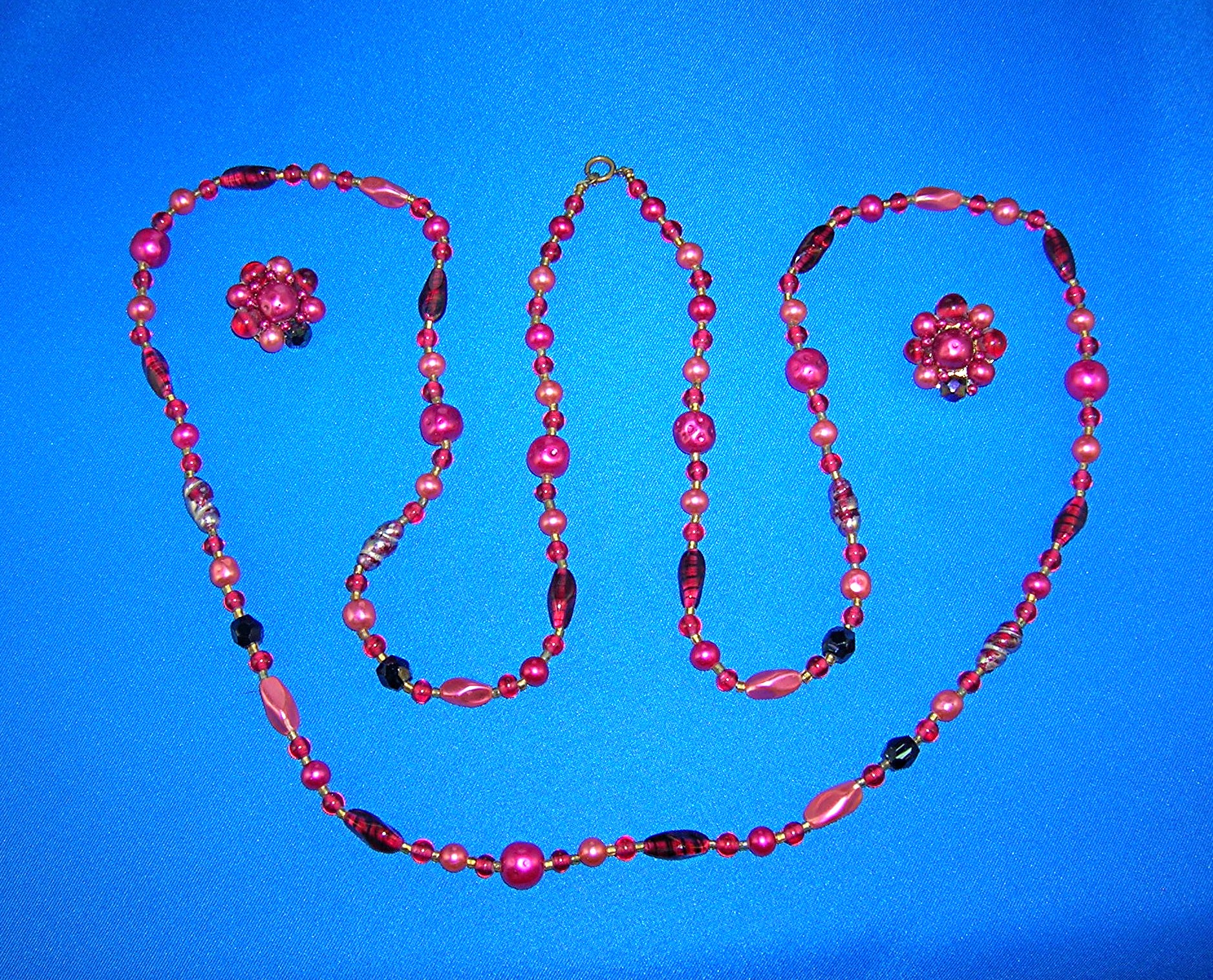 Cranberry Pearl Glass 50 Inch NecklaceEarrings JAPAN..