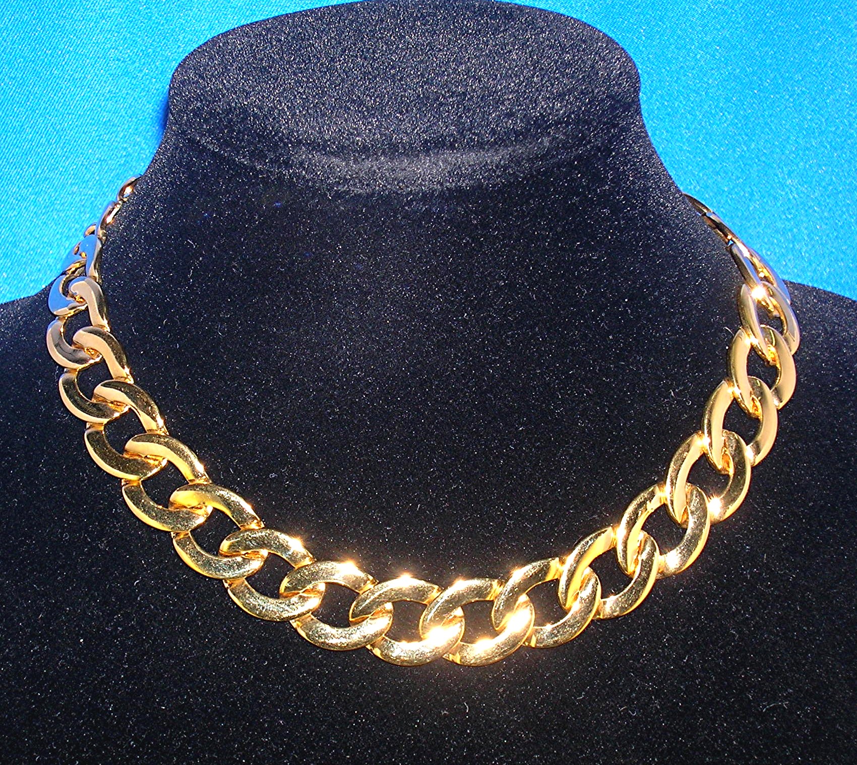 NAPIER Necklace, Patented Vintage Gold