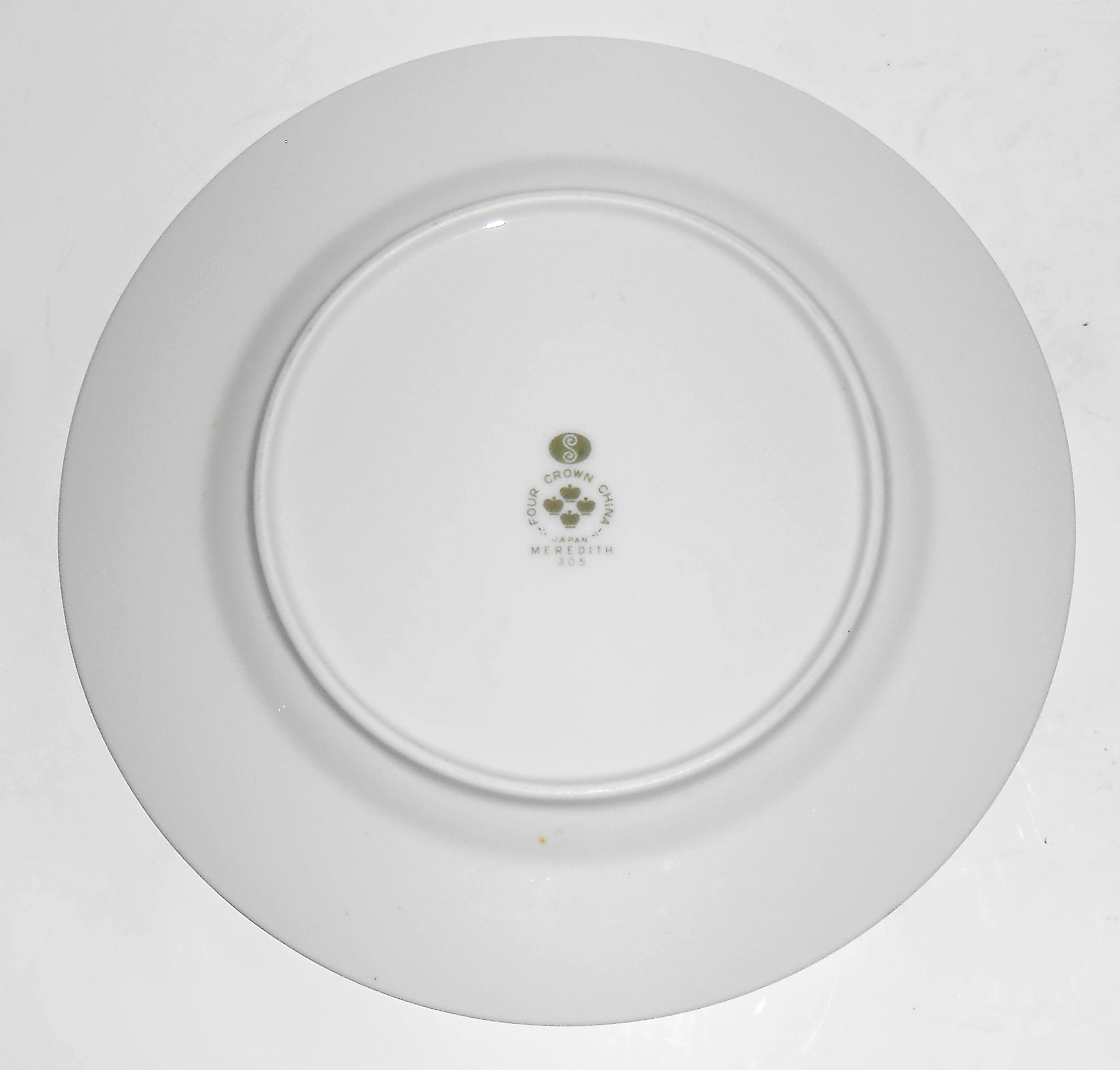Four Crown Porcelain China Meredith Floral w/Gold Salad