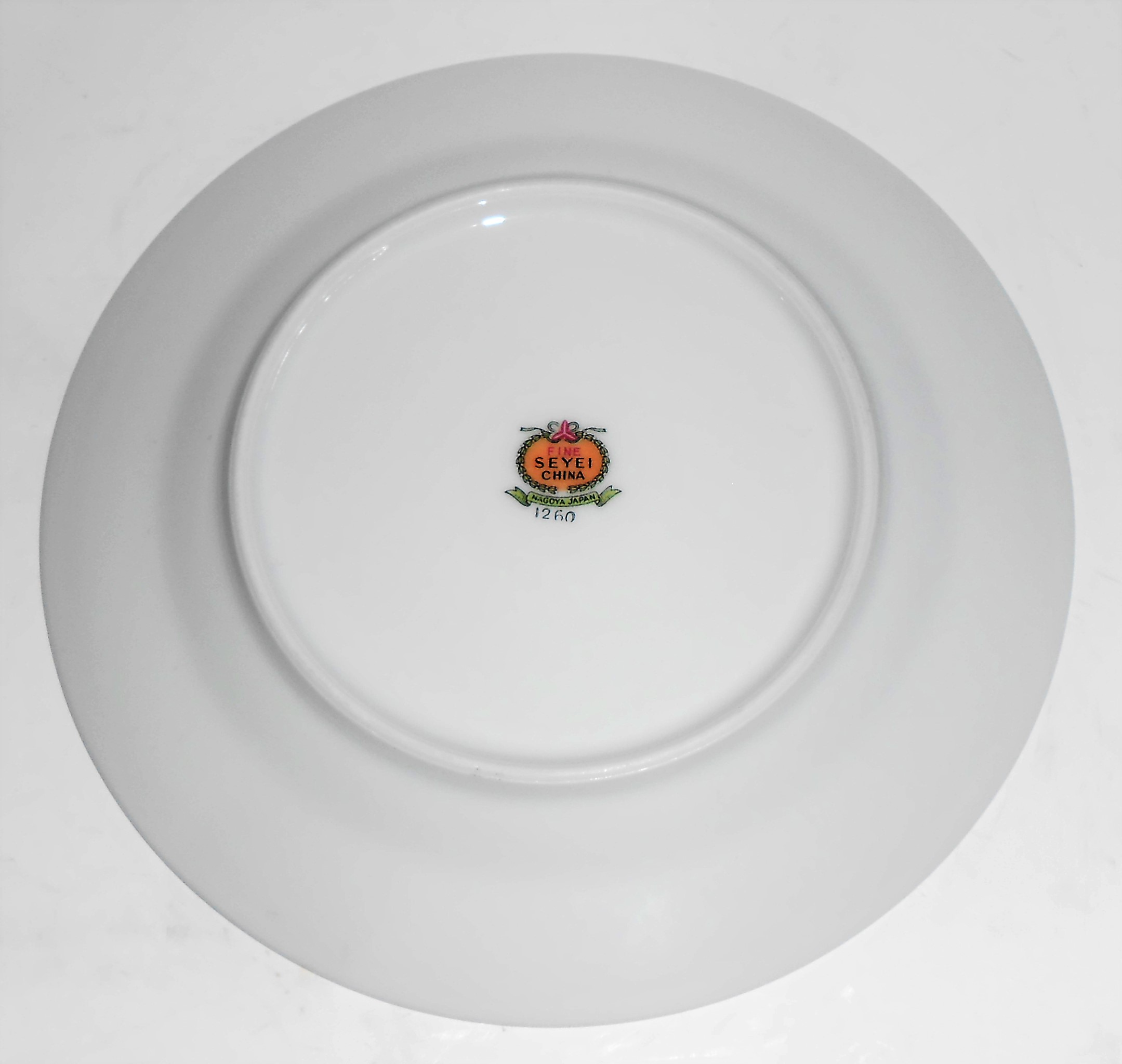 Seyei Fine China Japan Porcelain Black Geometric Bread