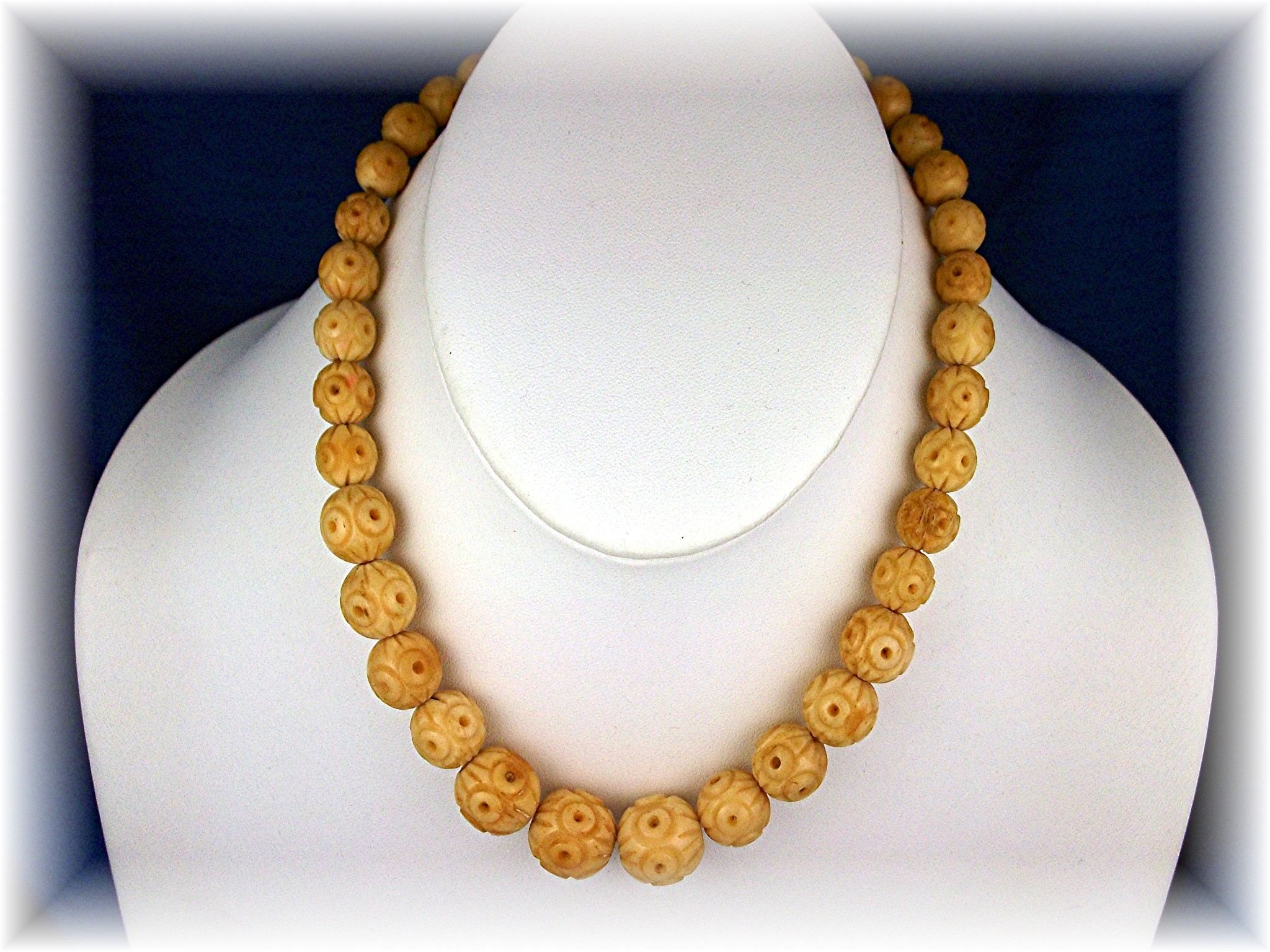 Necklace Cream Carved Stone/Jade Barrel Clasp.