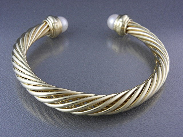 David  Yurman 18K Gold and Pearl Cuff