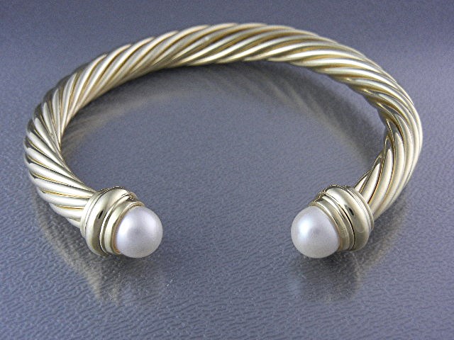 David  Yurman 18K Gold and Pearl Cuff