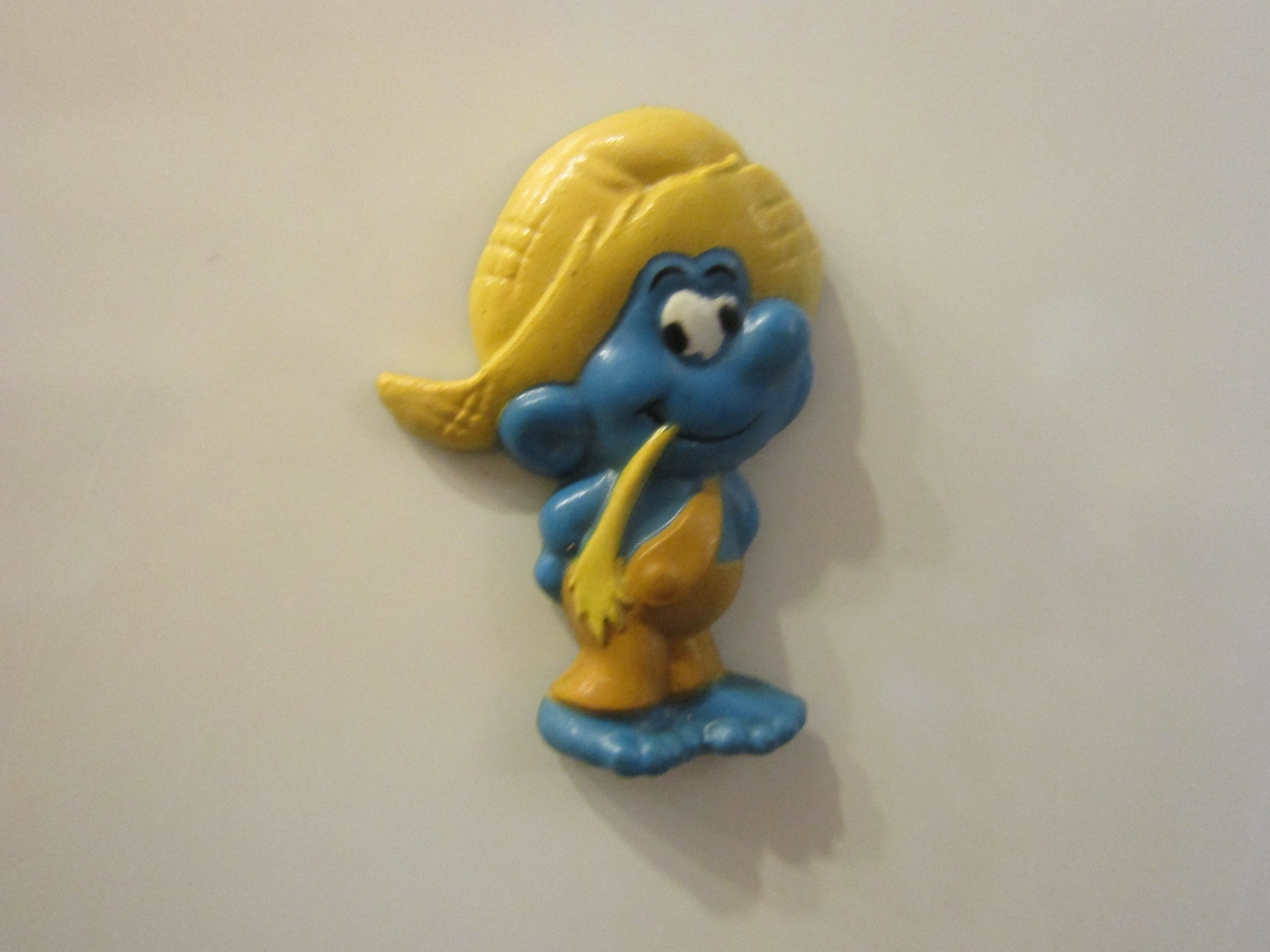 Collectible Vintage Peyo Nat Smurfling Magnet
