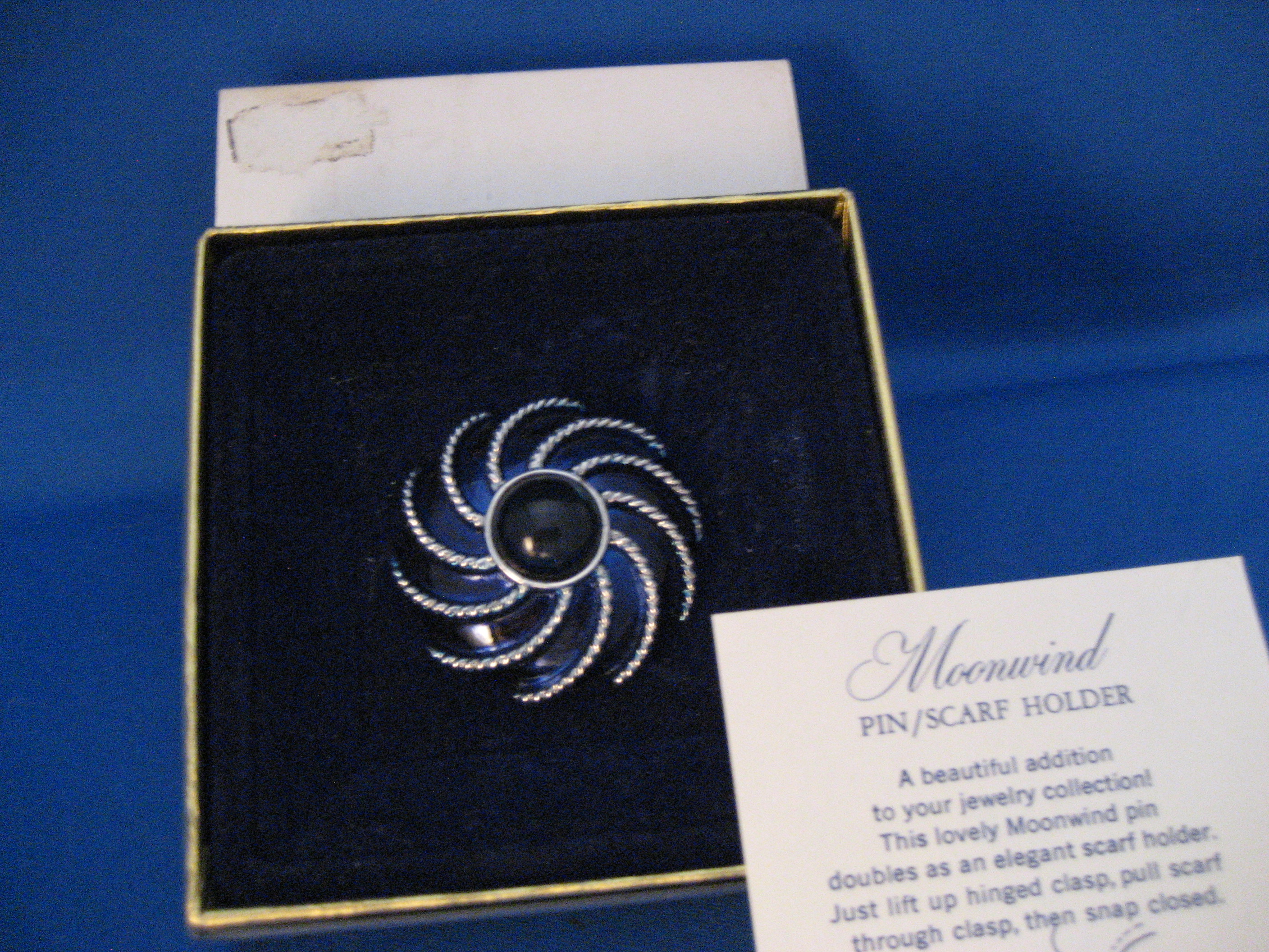 Moonwind Pin and Scarf Holder