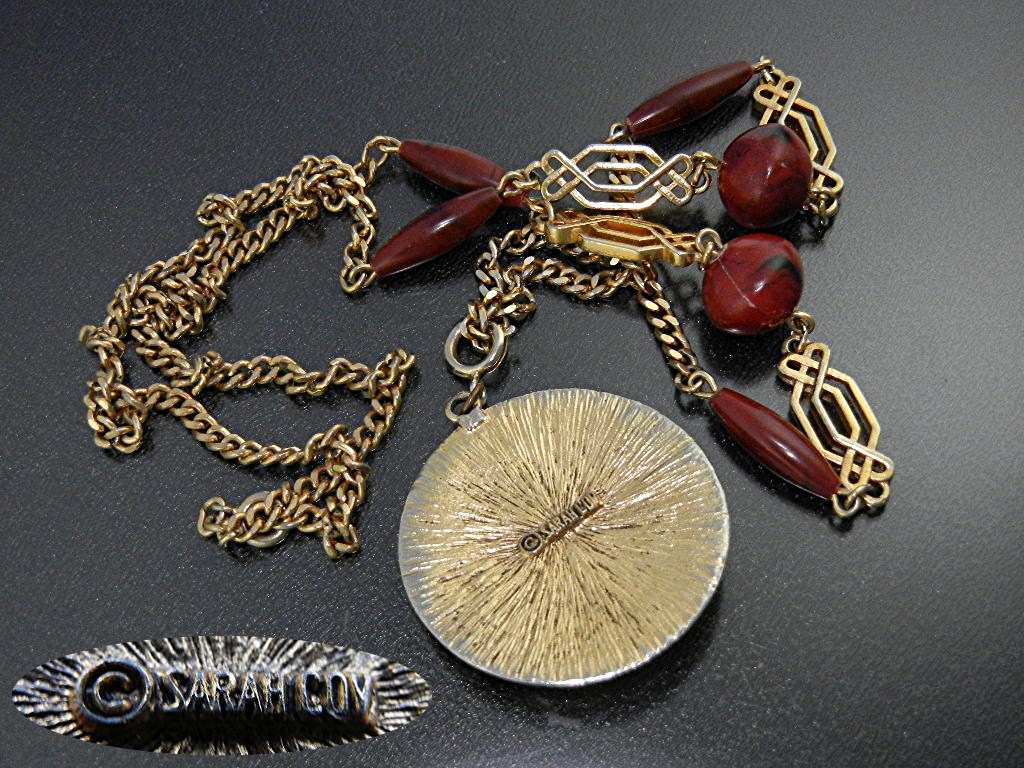 Sarah Coventry Goldtone Red Lucite Plastic Beads