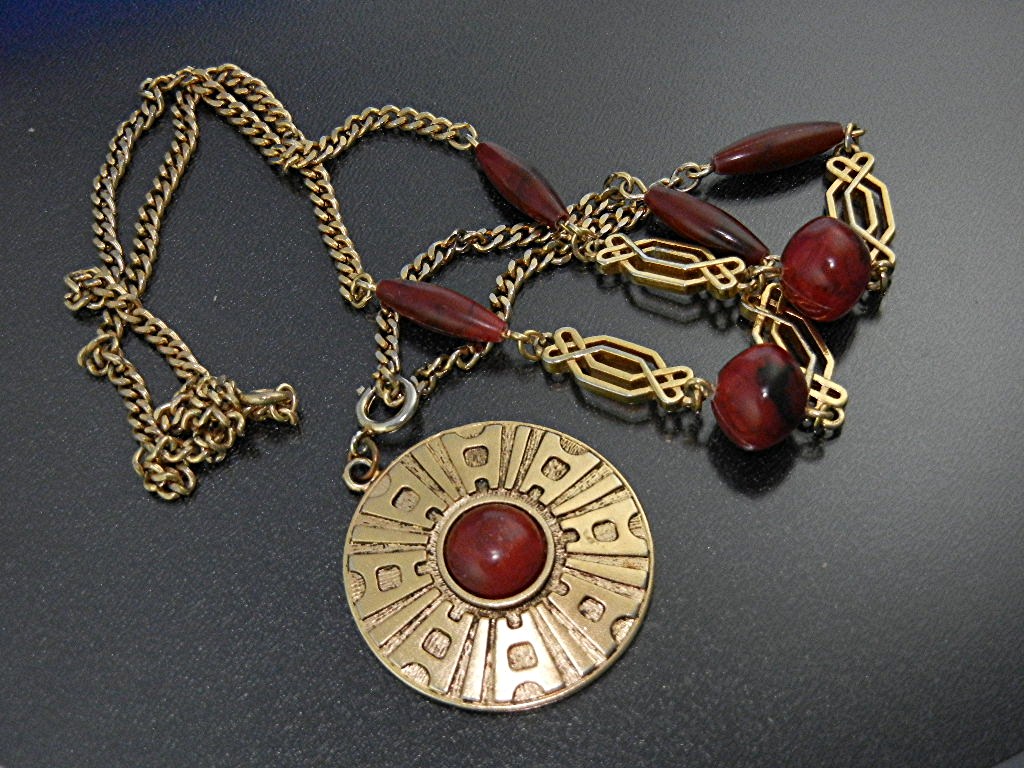 Sarah Coventry Goldtone Red Lucite Plastic Beads