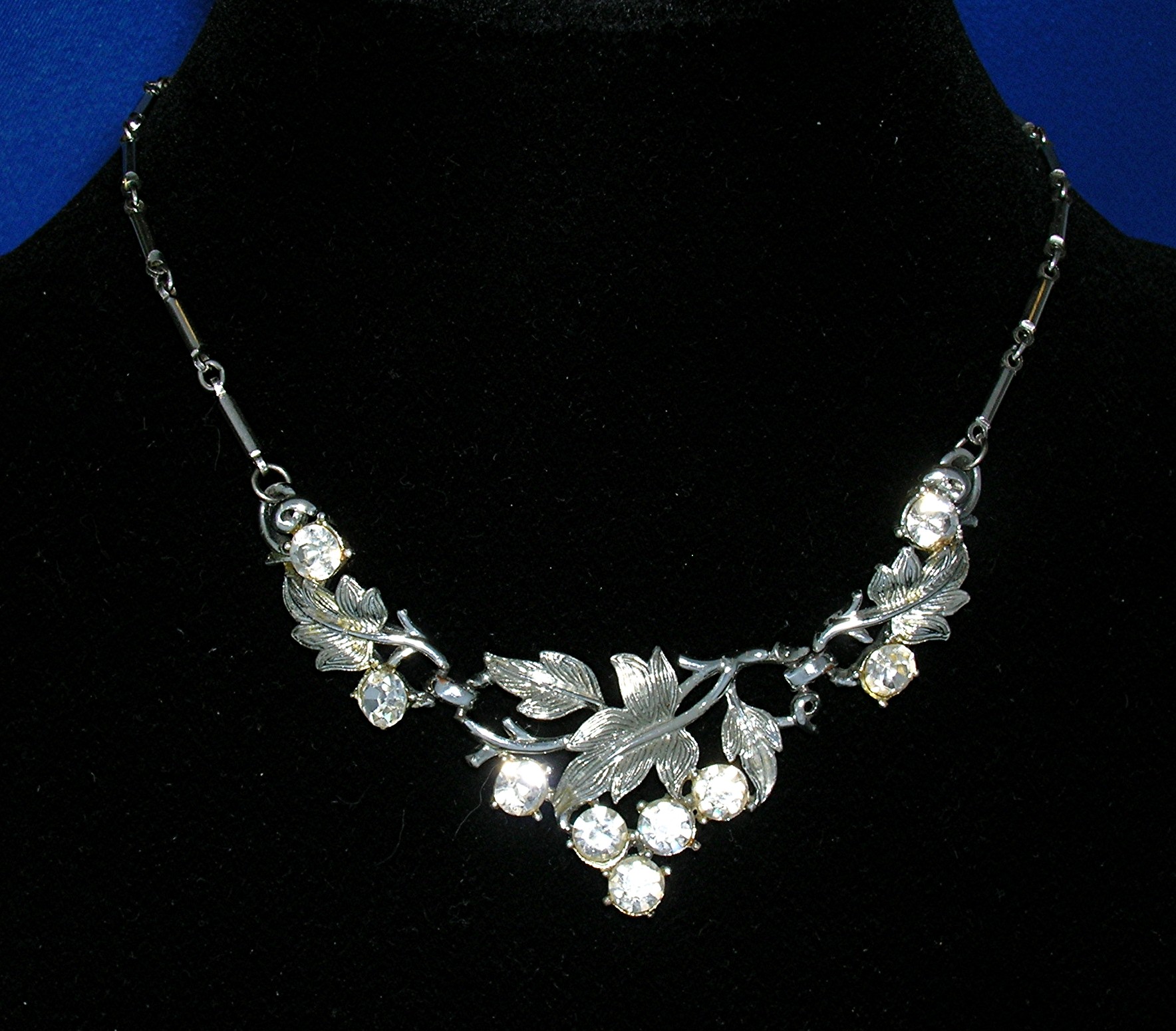 Coro Rhinestone Necklace ......