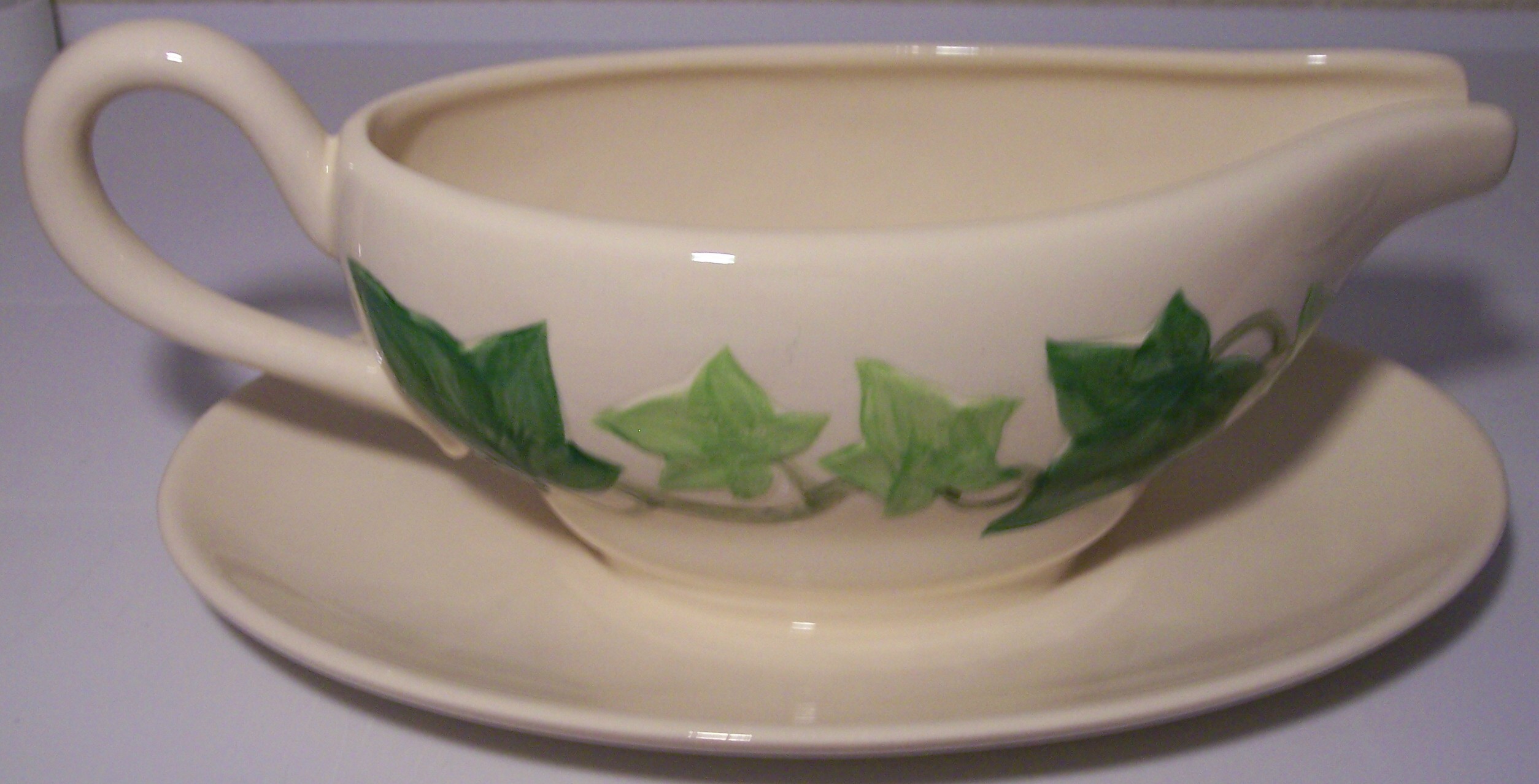 Franciscan Pottery Ivy U.S.A. Gravy Bowl! MINT
