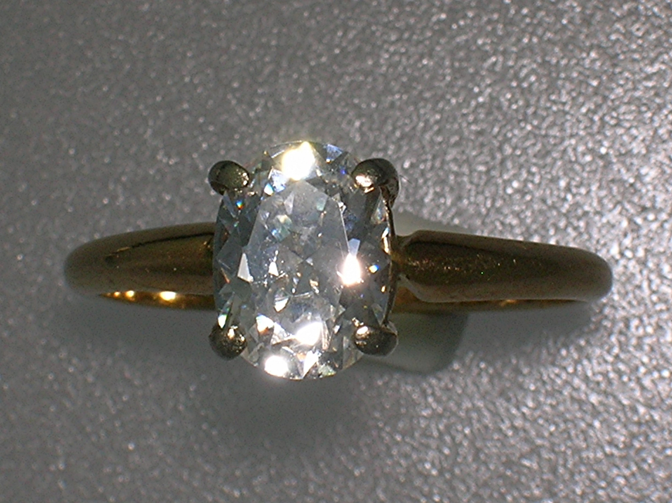 Ring Diamond  1 ct Oval Moissanite14K Yellow Gold