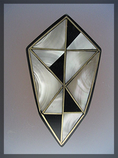 Brooch Black Plastic Lucite Mother Pearl Onyx Brass Inl
