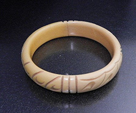 Bakelite Deeply Carved Bangle Bracelet Cream