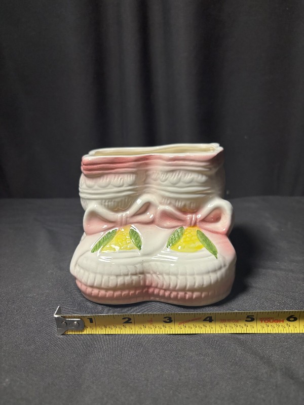 Vintage ARDCO Fine Quality Ceramic Baby Bootie Planter Pink White Nursery Decor C1052