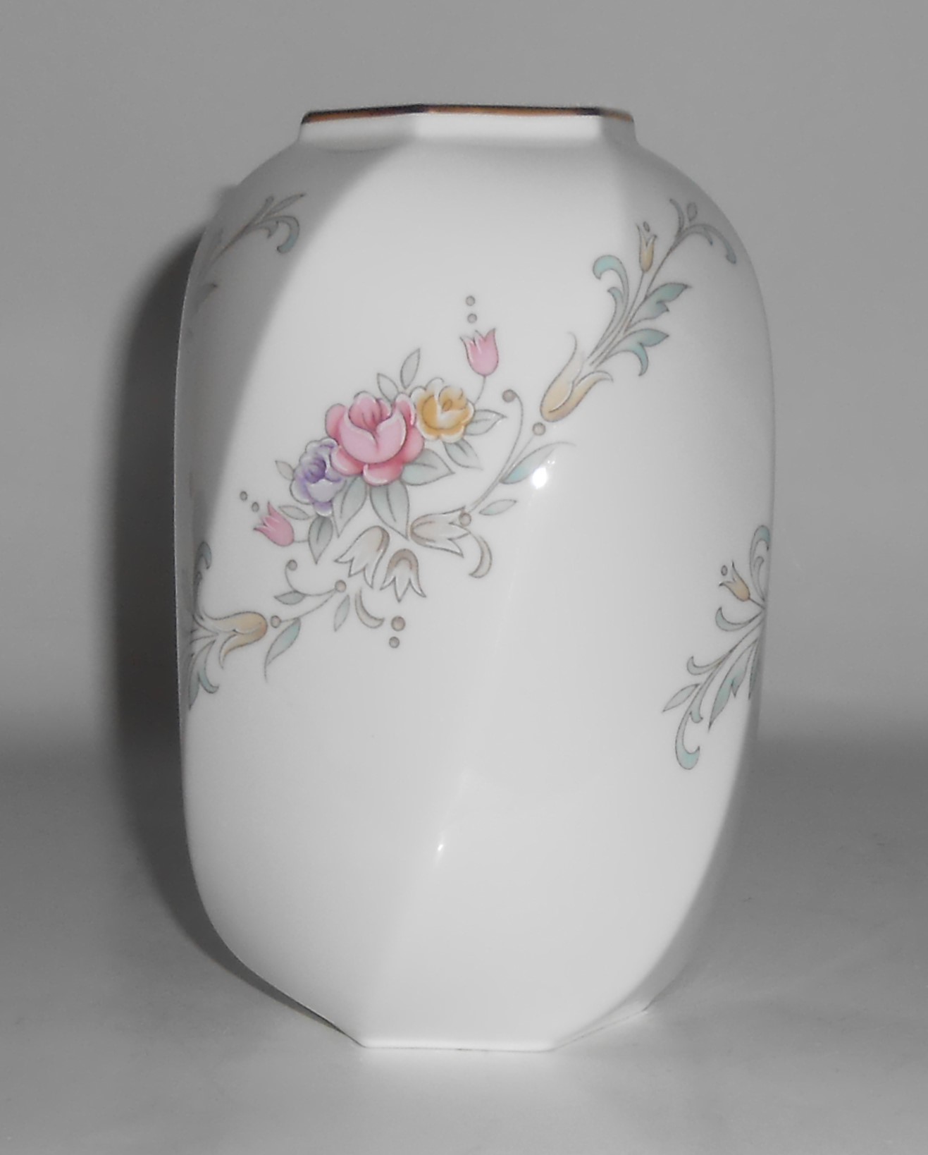Mikasa Fine Bone China Porcelain Spring Crest Hexagon S