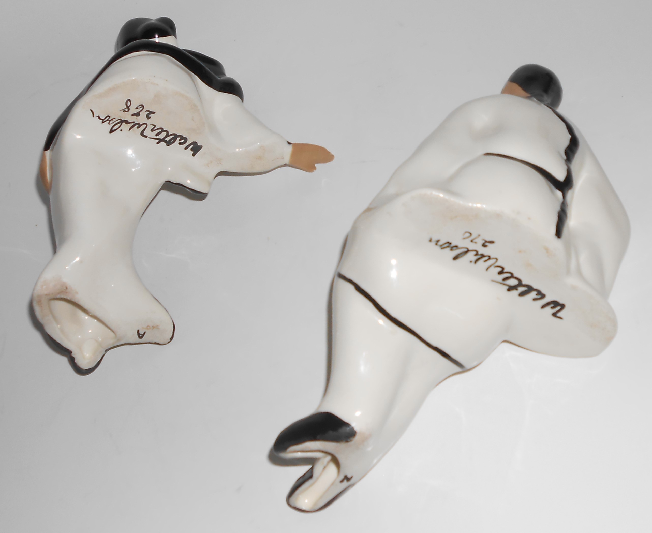 VINTAGE Pair Walter Wilson Oriental Book Sitter Figs