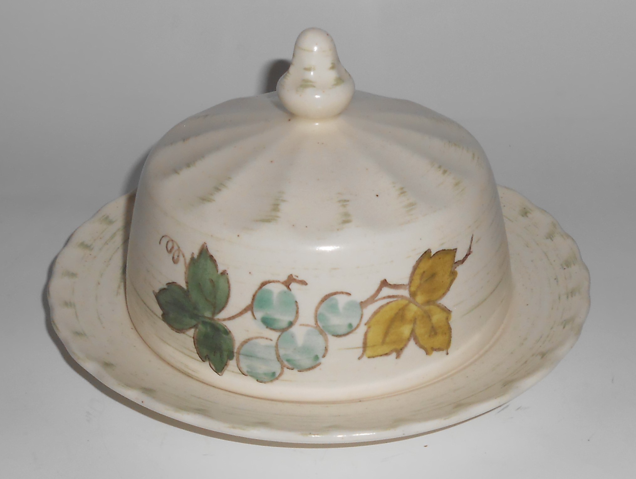 Metlox Pottery Vernon Ware Vineyard Round Butterdish w/