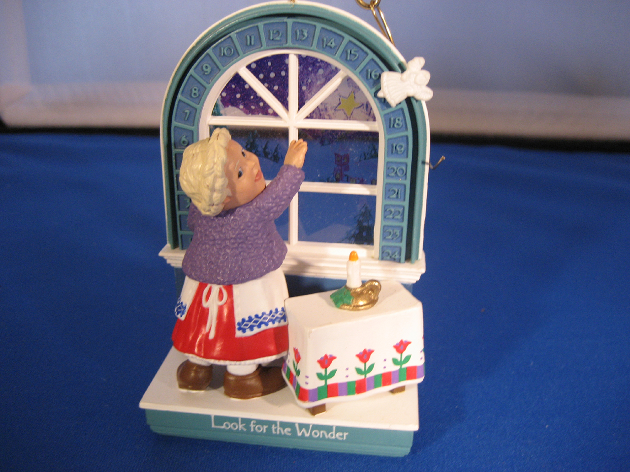 Look For The Wonder Ornament